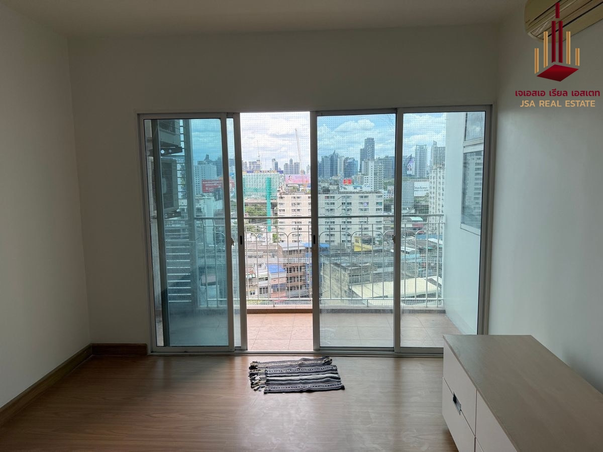 For SaleCondoRatchathewi,Phayathai : ✨ For Sale: The Complete Rajprarop Condo ✨ 💰 Only 3,590,000 THB