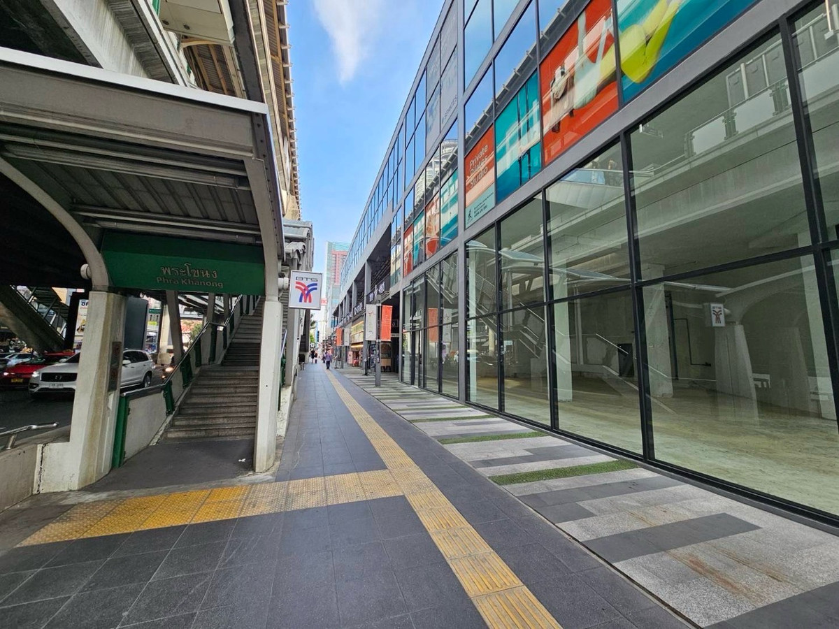 ให้เช่าร้านค้า/ตลาดนัดอ่อนนุช อุดมสุข : พื้นที่เช่า 194.20 ตารางเมตร ติดถนนใหญ่ พระโขนง สุขุมวิท ทำเลดี ติด BTS มีที่จอดรถ