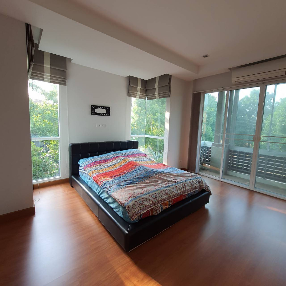 For SaleHousePhutthamonthon, Salaya : Very special discount, 2-story detached house (corner plot) near Borommaratchachonnani Road. Busarakam Residence Village