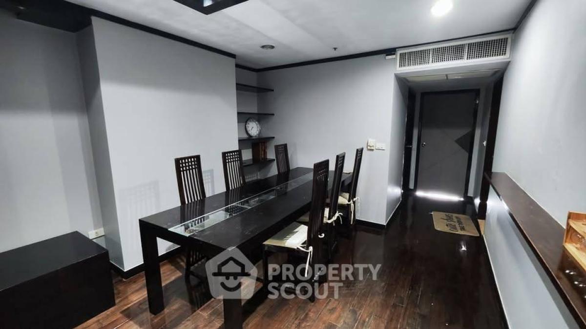 ขายคอนโดสีลม ศาลาแดง บางรัก : คอนโด 2-ห้องนอน ที่ เลอบัว แอท สเตททาวเวอร์ ใกล้ BTS สะพานตากสิน