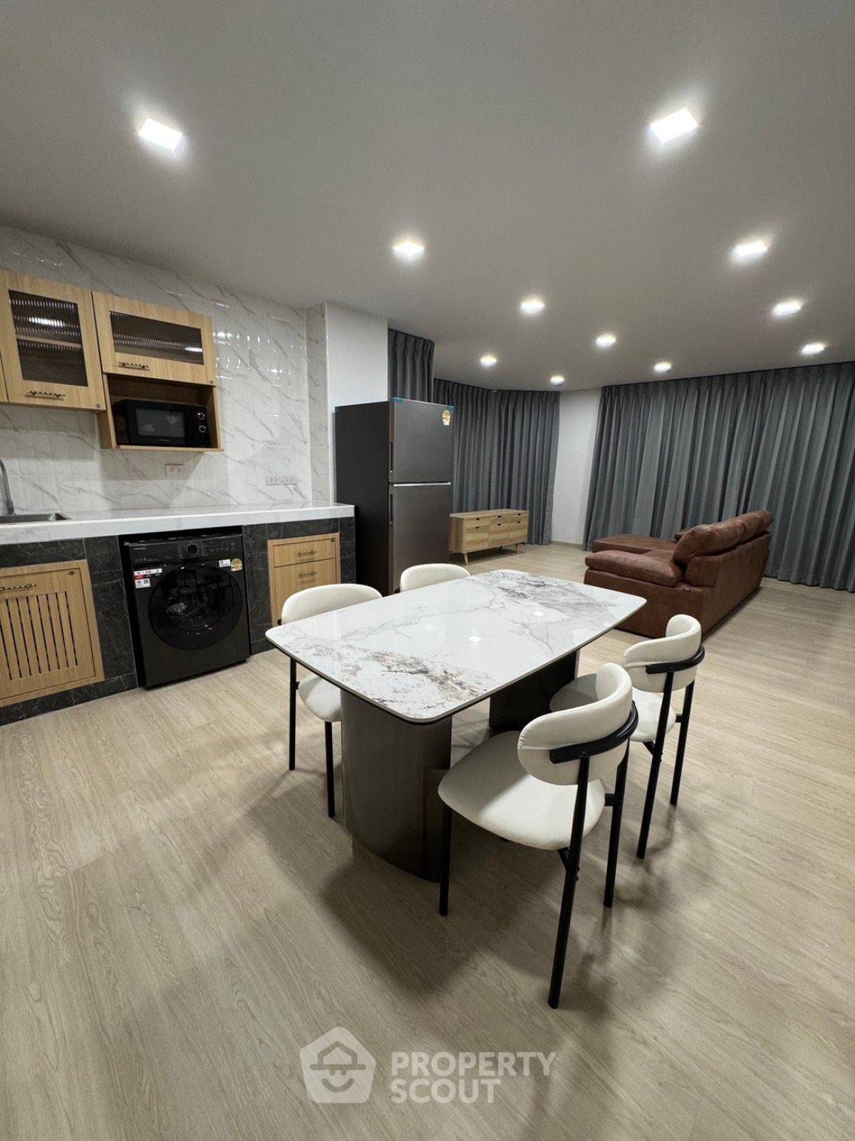 ให้เช่าคอนโดรามคำแหง หัวหมาก : คอนโด 2-ห้องนอน ที่ ศรีวรา การ์เด้น คอนโดมิเนียม ใน พลับพลา