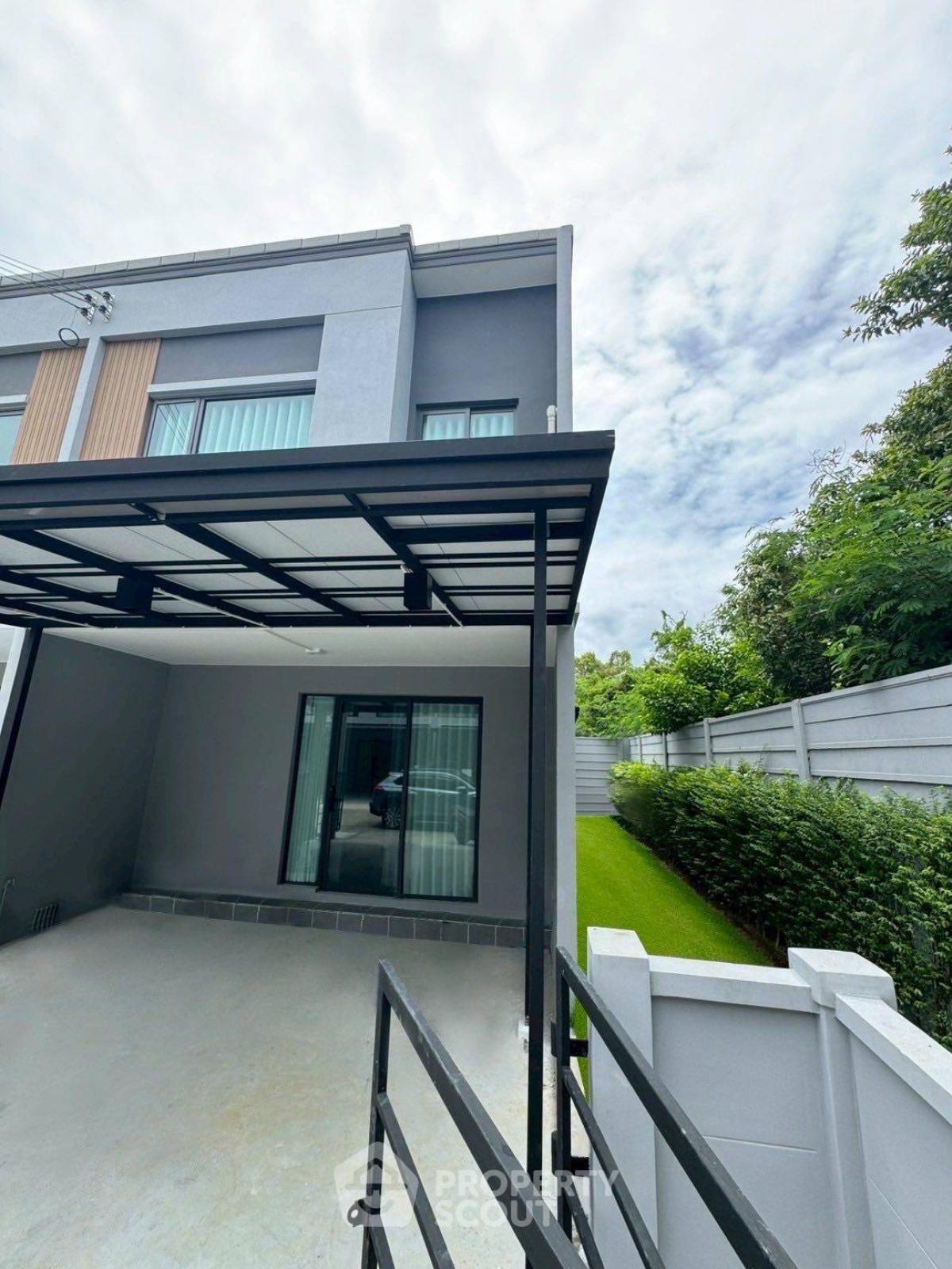 For RentTownhomeBangna, Bearing, Lasalle : 3-BR Townhouse at Pleno Sukhumvit-Bangna 2 in Bang Kaeo