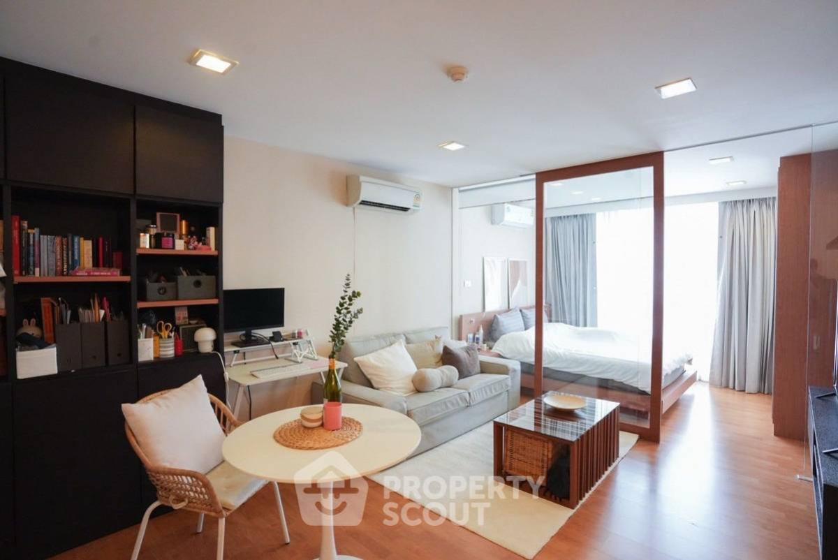 ขายคอนโดสุขุมวิท อโศก ทองหล่อ : คอนโด 1-ห้องนอน ที่ เอ็กซ์วีไอ เดอะ ซิกซ์ทีน ใกล้ MRT ศูนย์การประชุมแห่งชาติสิริกิติ์