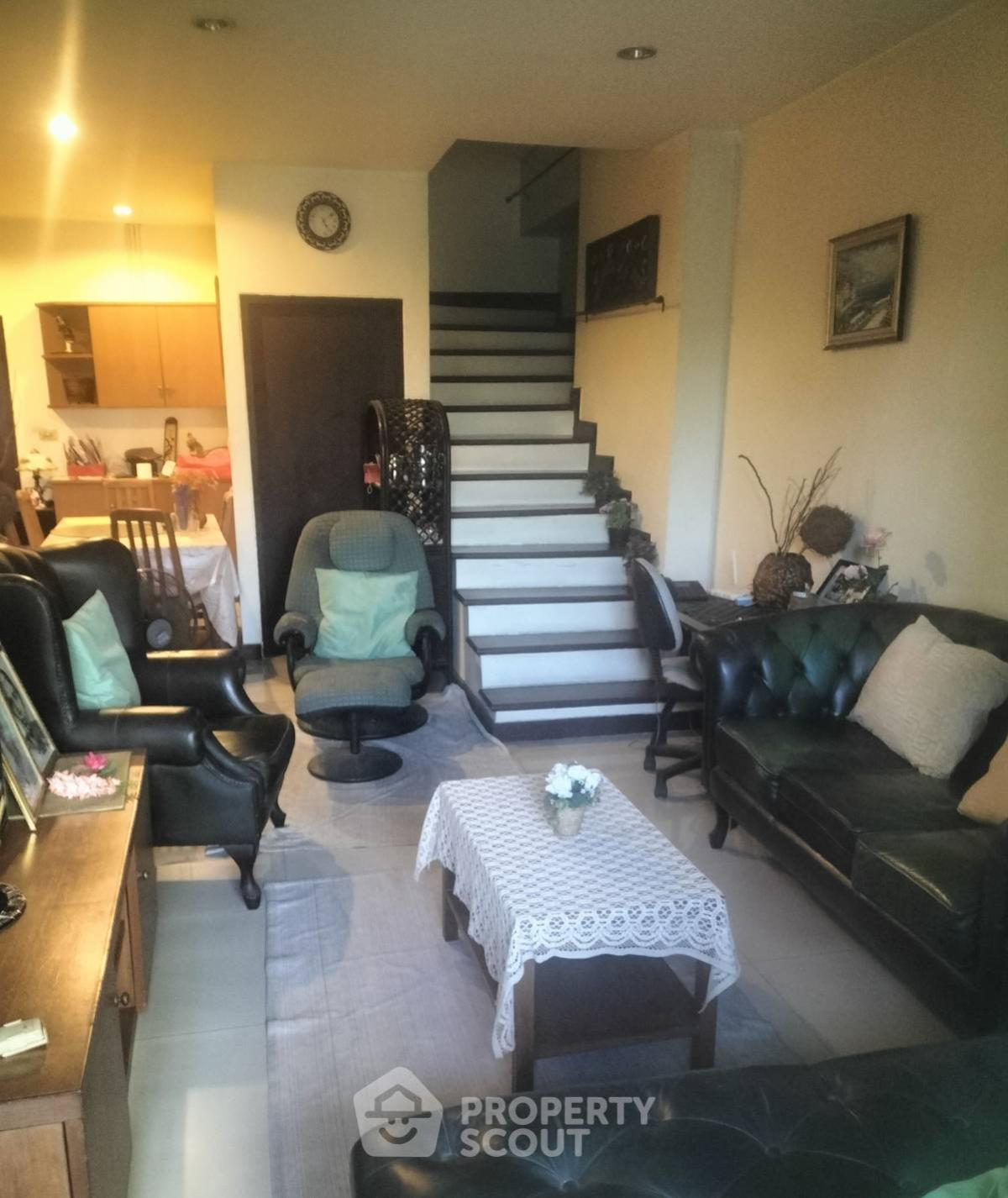 For SaleCondoBangna, Bearing, Lasalle : 3-BR Condo at Country Complex Bangna near BTS Bang Na