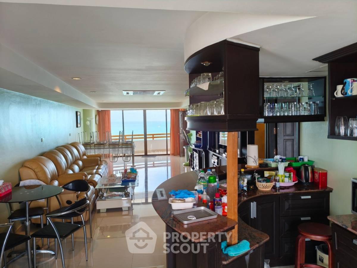 For RentCondoPattaya, Bangsaen, Chonburi : 2-BR Condo at Sunshine Beach Condotel close to Pattaya