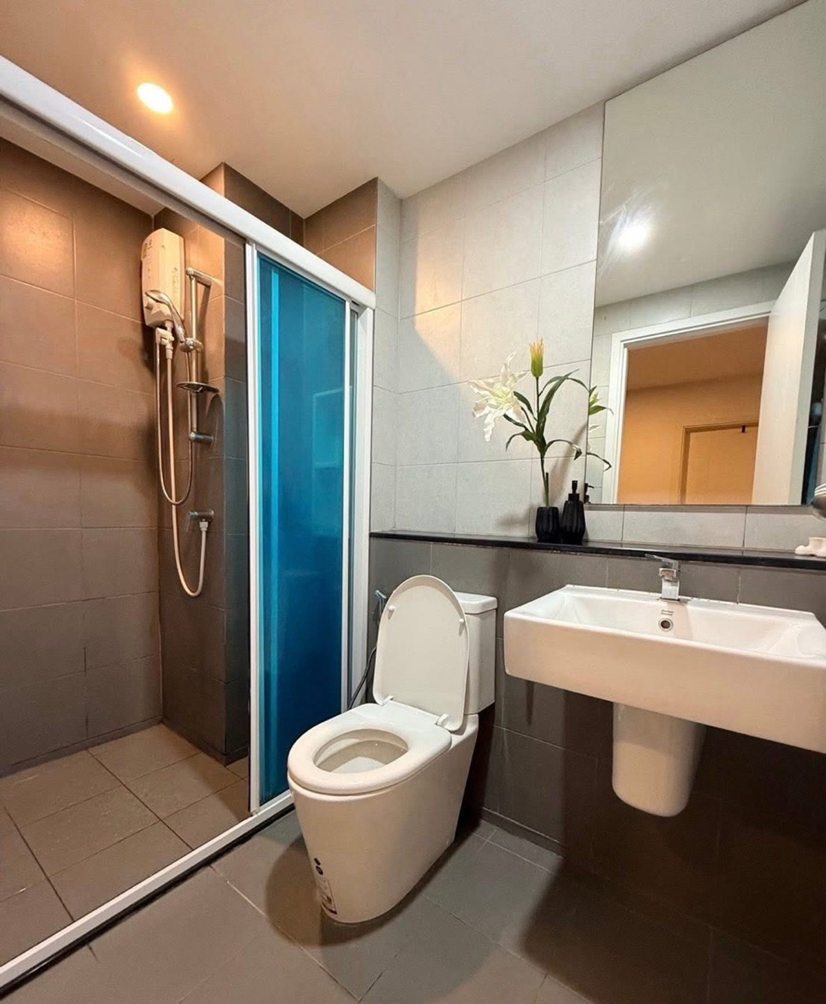 For RentCondoKasetsart, Ratchayothin : For rent, Elio Del Moss, Soi Phahonyothin 34, 1bed plus (2 bedrooms), near food sources, near BTS Senanikom 700 m., there is a shuttle, near Kasetsart University**TEL: 0863649888 / LINE: @751paggb