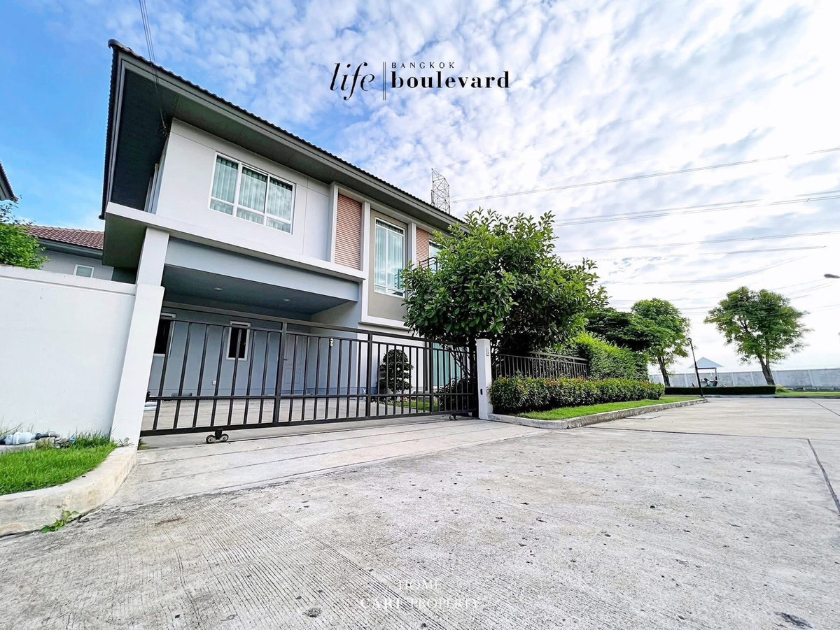 For RentHousePathum Thani,Rangsit, Thammasat : ME2500157 Single house for rent, Life Bangkok Boulevard Rangsit, spacious area, ready to move in.