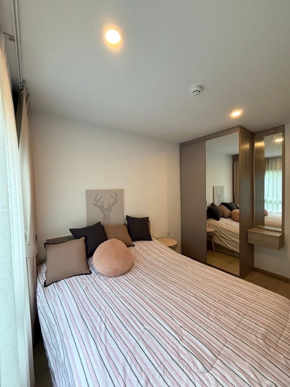 For RentCondoKasetsart, Ratchayothin : For rent, Elio Del Moss, Soi Phahonyothin 34, 1bed plus (2 bedrooms), near food sources, near BTS Senanikom 700 m., there is a shuttle, near Kasetsart University**TEL: 0863649888 / LINE: @751paggb