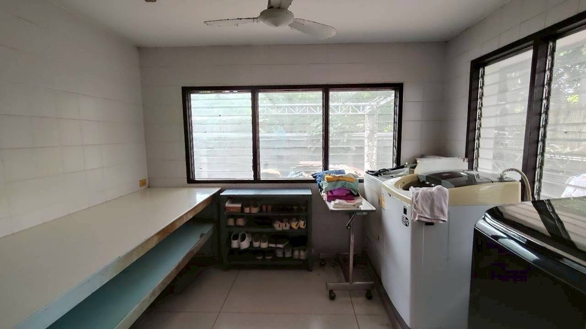 ให้เช่าบ้านพัฒนาการ ศรีนครินทร์ : 🏡 ให้เช่าบ้านเดี่ยวหลังใหญ่ – ซอยกรุงเทพกรีฑา 8เหมาะสำหรับพักอาศัยหรือทำ โฮมออฟฟิศบนพื้นที่ใหญ่ถึง 1 ไร่ พื้นที่ใช้สอยกว้างขวาง