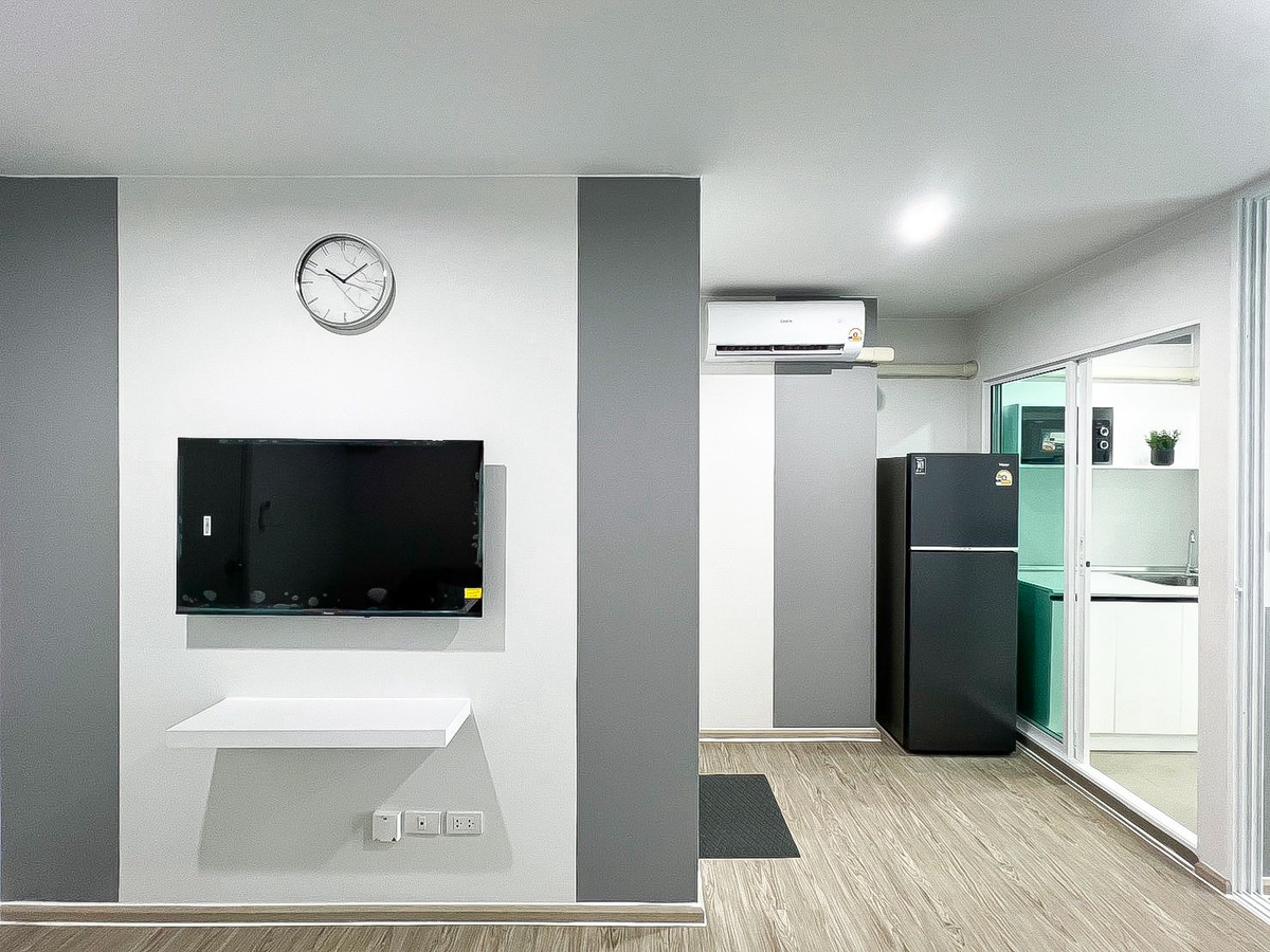 For RentCondoBangna, Bearing, Lasalle : Regent Home Bangna (Regent Home Bangna) 1 bedroom, 1 bathroom, size 28 sq m, 25th floor, Building B, rental price 11000 baht per month.