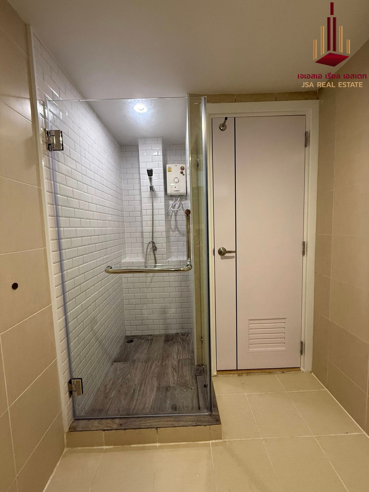 ขายคอนโดพัฒนาการ ศรีนครินทร์ : ✨ For Sale: elements srinakarin Condo ✨ 💰 Only 5,670,000 THB