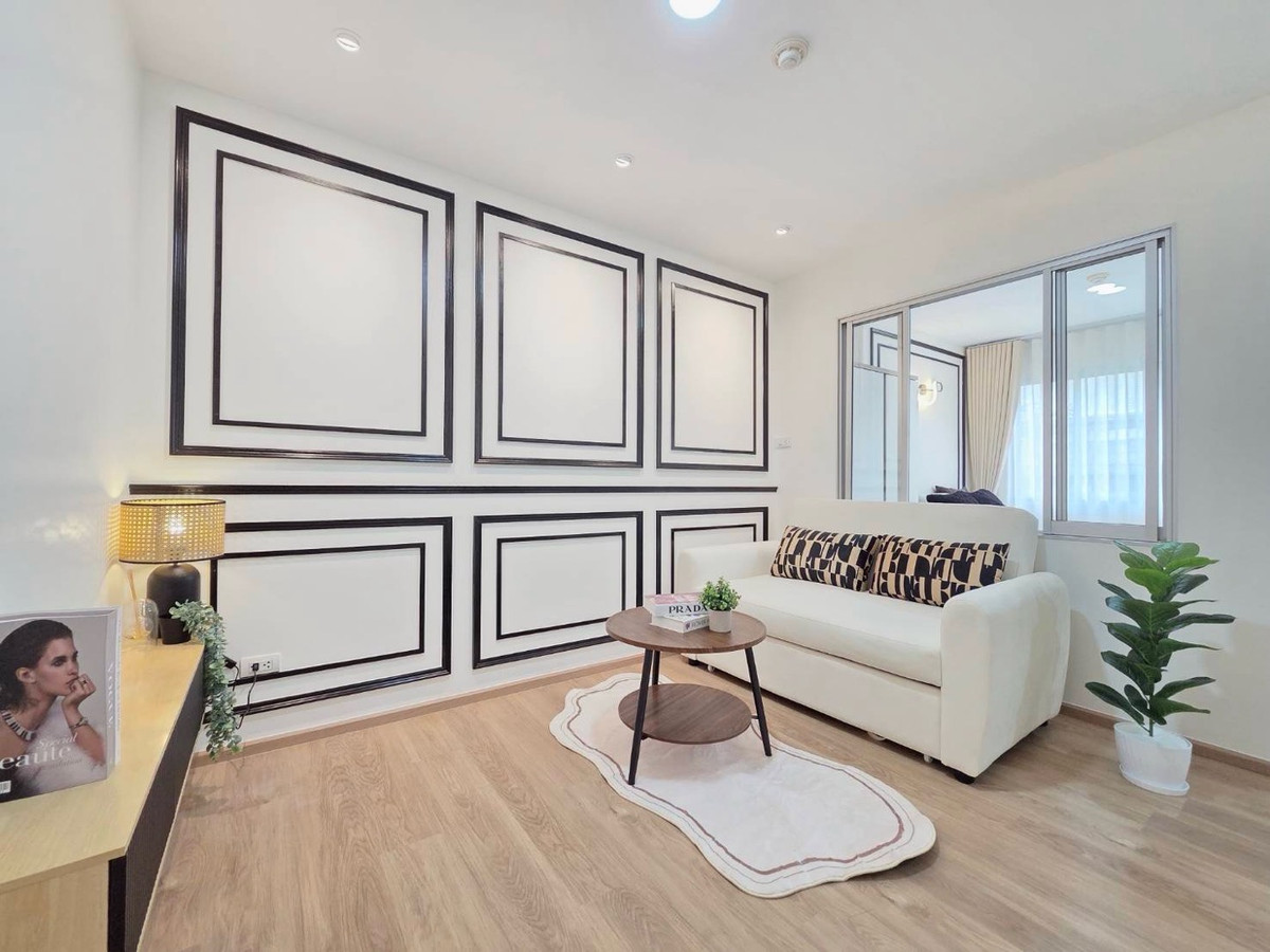 For SaleCondoRamkhamhaeng, Hua Mak : Urgent sale! Beautiful room, hard to find in this zone, excellent location, easy to travel, fully furnished, ready to move in immediately. Whoever gets to go is very worthwhile.