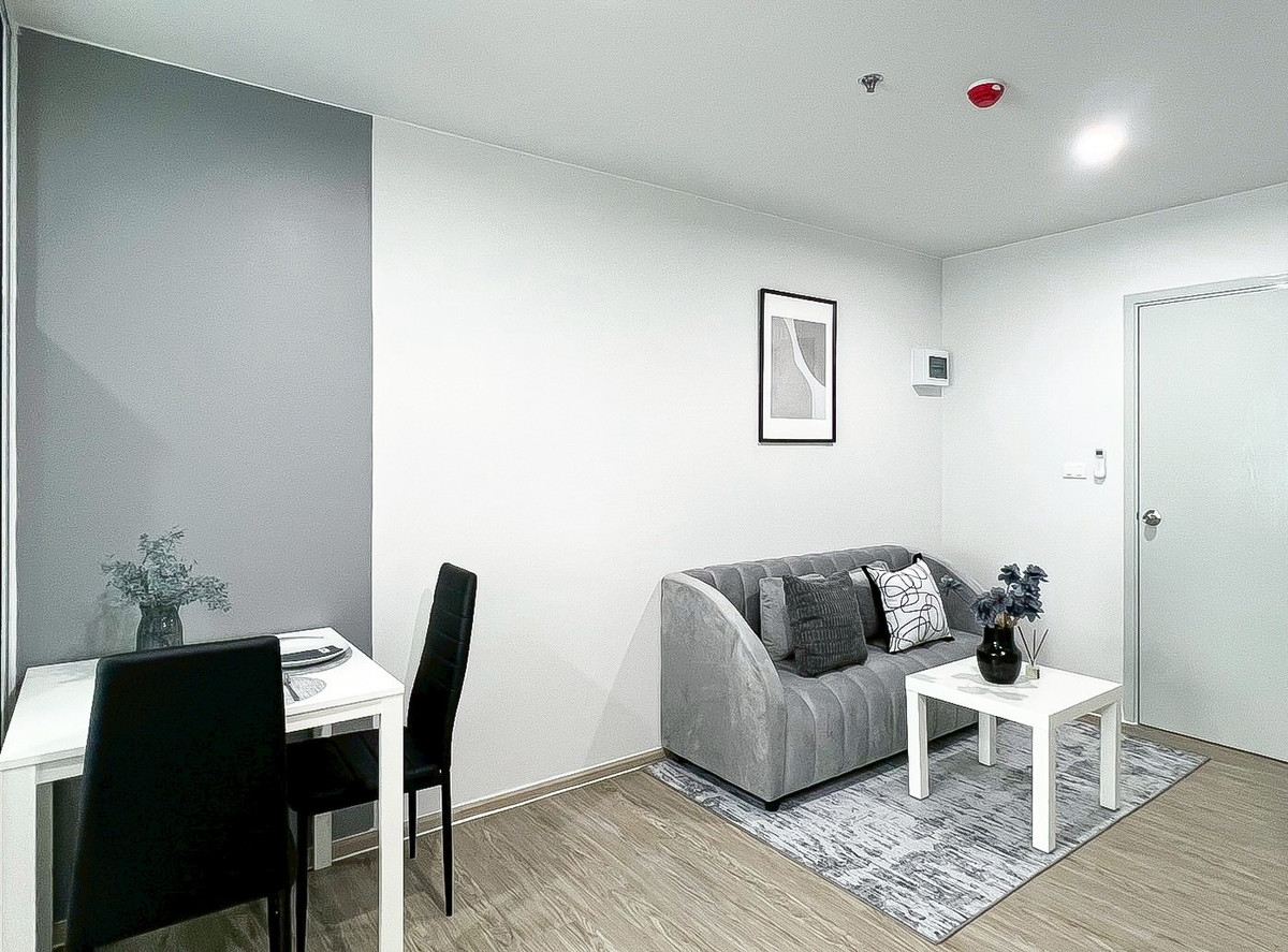 For RentCondoBangna, Bearing, Lasalle : Regent Home Bangna (Regent Home Bangna) 1 bedroom, 1 bathroom, size 28 sq m, 25th floor, Building B, rental price 11000 baht per month.