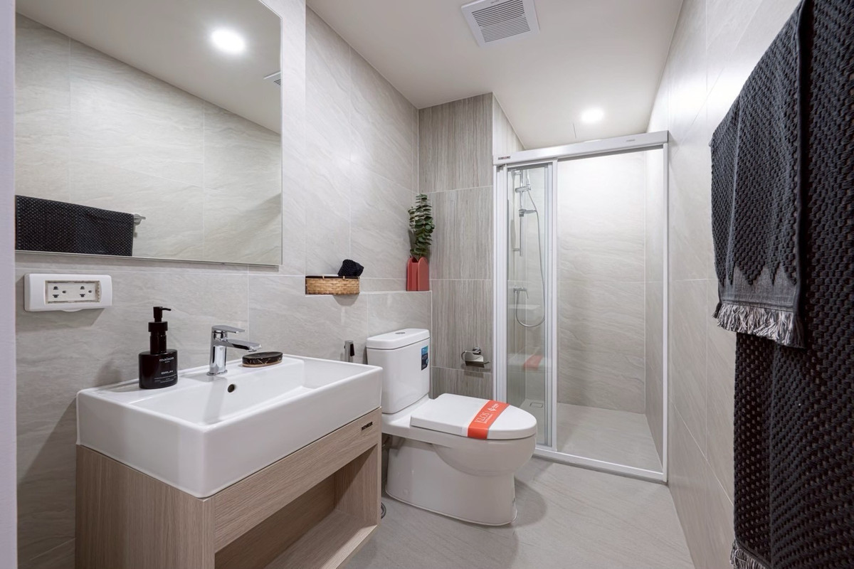 ขายคอนโดรัชดา ห้วยขวาง : 𝐊𝐋𝐎𝐒 รัชดา 𝟕 𝐅𝐫𝐞𝐞 เงินดาวน์ 𝐅𝐫𝐞𝐞 ทุกค่าใช่จ่าย ผ่อนสบายๆ 𝟗,𝟗𝟎𝟎/เดือน ห้องใหม่มือ 1 จากโครงการ ฝ่ายขาย โครงการ 