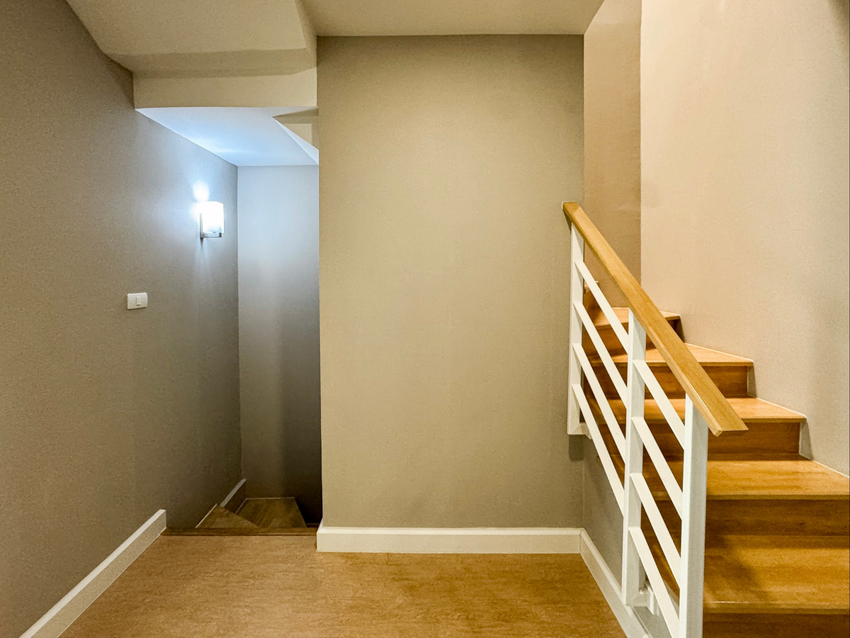 For SaleTownhomeNawamin, Ramindra : For Sale: Modern 3-Storey Townhome | Fully Extended, Like-New Condition | 4 Bedrooms | Prime Location Near Expressway