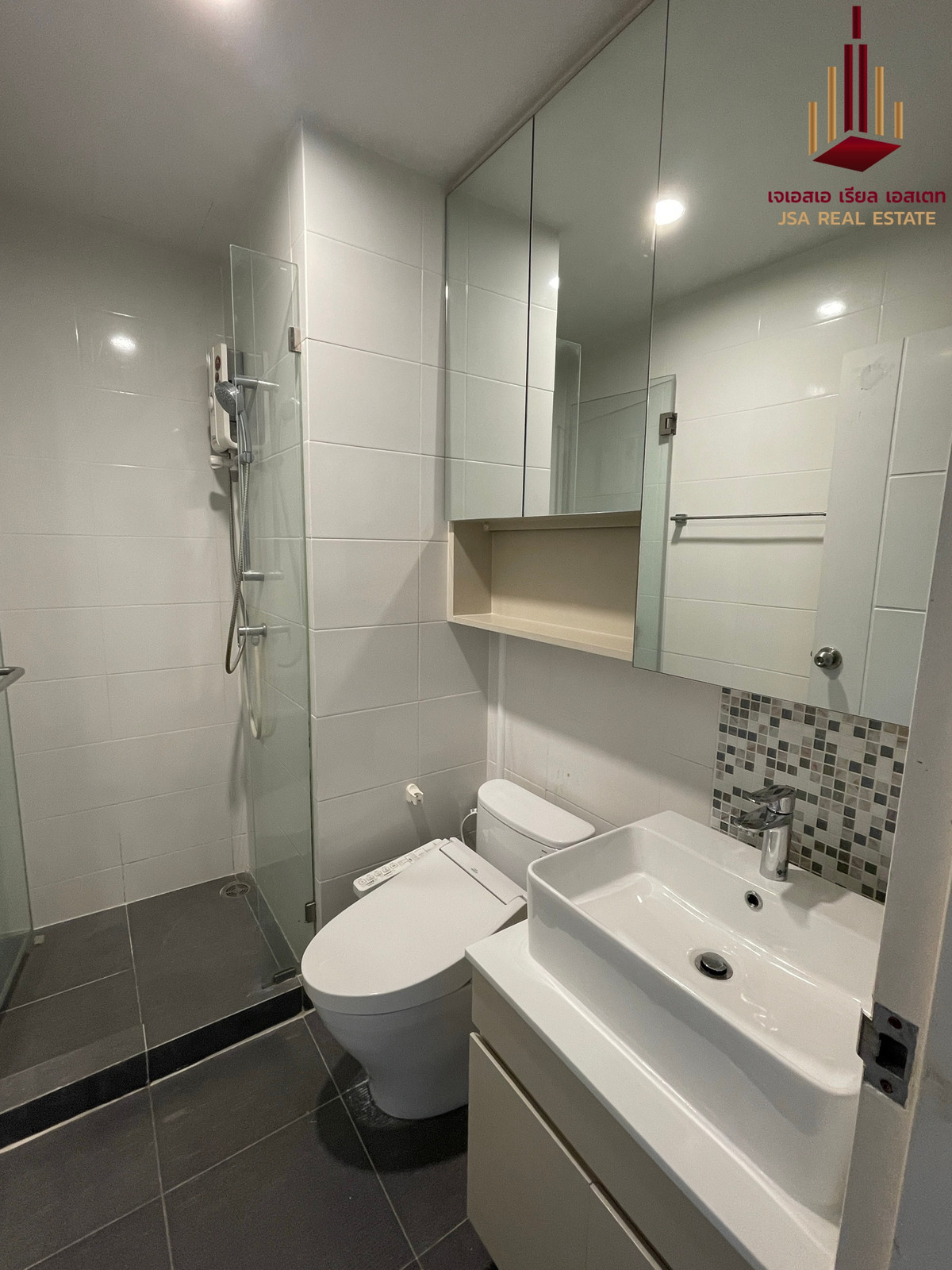 For SaleCondoKasetsart, Ratchayothin : ✨ For Sale: The Niche Mono Ratchavipa Condo ✨ 💰 Only 5,300,000 THB