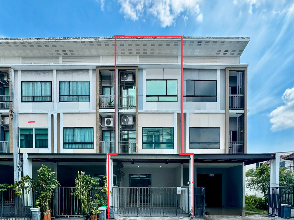 For SaleTownhomeNawamin, Ramindra : For Sale: Modern 3-Storey Townhome | Fully Extended, Like-New Condition | 4 Bedrooms | Prime Location Near Expressway