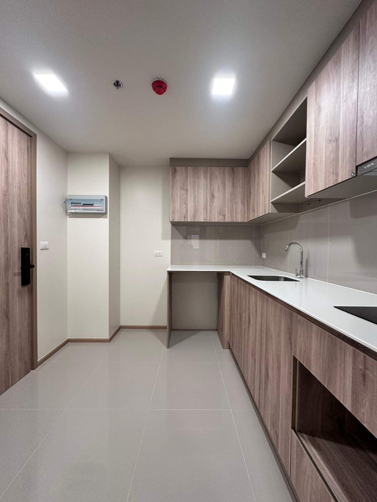 For SaleCondoRama9, Petchburi, RCA : [Condo for sale] The Base Urban Rama 9 - size 46.9 sq m. | 2 bedrooms, 1 bathroom | Good floor | New room, new building | 082-4499822