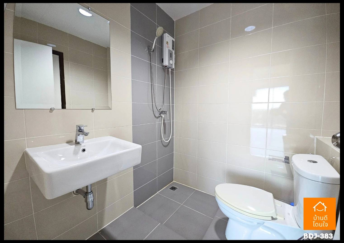 Home OfficePattanakan, Srinakarin : (Sell/Rent) Prime location for doing business HomeOffice City Link Rama 9-Srinakarin (17.9 sq m.) 3 bedrooms, 3 bathrooms, along Kanchana parallel road.