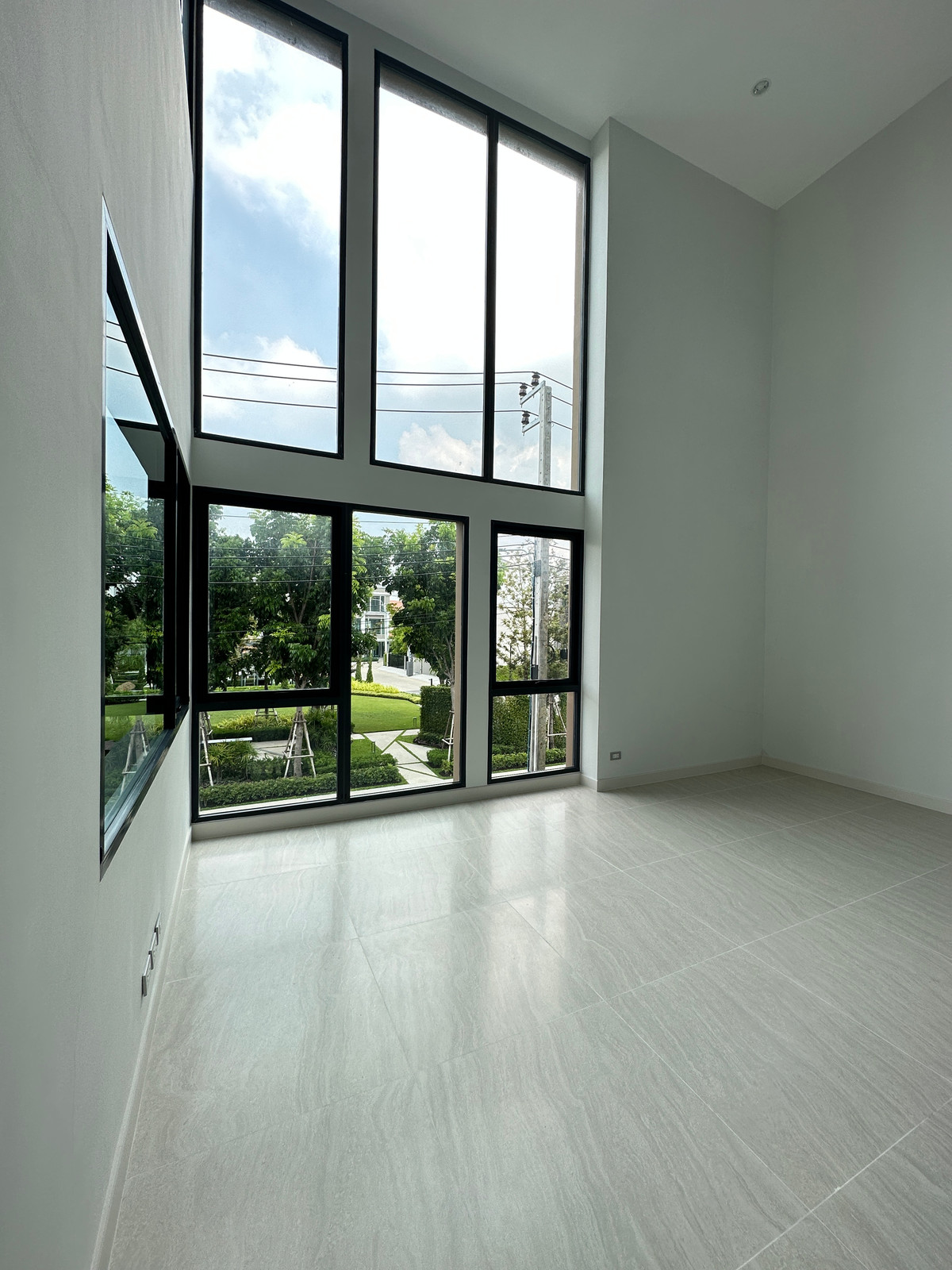 ขายทาวน์โฮมอ่อนนุช อุดมสุข : 🔥🔥 𝐅𝐈𝐍𝐀𝐋 𝐂𝐀𝐋𝐋!!- 𝐓𝐲𝐩𝐞 𝐓𝐇𝐔𝐋𝐈𝐓𝐄 : 𝐁𝐚𝐚𝐧 𝐊𝐥𝐚𝐧𝐠 𝐌𝐮𝐚𝐧𝐠 𝐂𝐋𝐀𝐒𝐒𝐄 𝐒𝐮𝐤𝐡𝐮𝐦𝐯𝐢𝐭 𝟕𝟕 , 𝟐 𝘽𝙚𝙙  𝟑 𝘽𝙖𝙩𝙝, 𝟏𝟗𝟎𝐬𝐪.𝐦., 𝙋𝙧𝙞𝙘𝙚 𝟏𝟐.𝟗 𝙈𝘽  ☎️ 𝟎𝟗𝟓𝟗𝟒𝟏𝟓𝟗𝟗𝟗 𝐊’𝐍𝐔𝐓