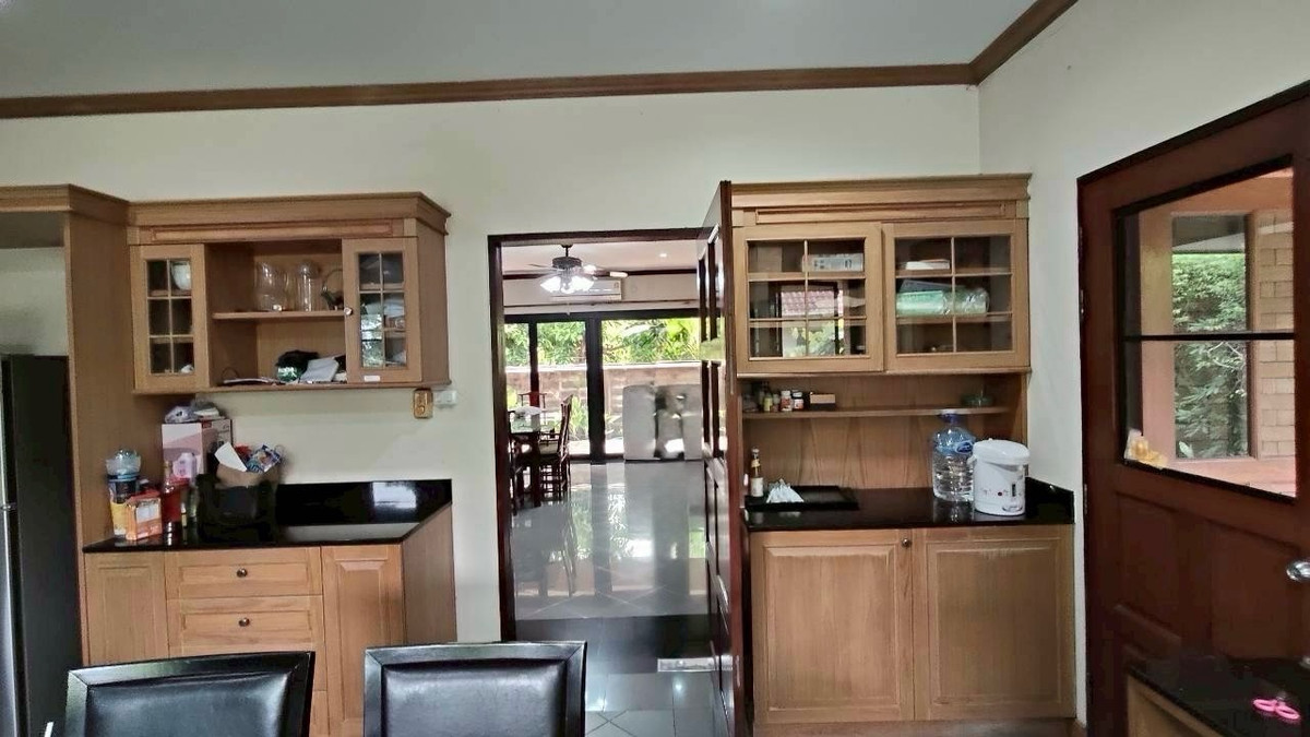 ให้เช่าบ้านพัฒนาการ ศรีนครินทร์ : 🏡 ให้เช่าบ้านเดี่ยวหลังใหญ่ – ซอยกรุงเทพกรีฑา 8เหมาะสำหรับพักอาศัยหรือทำ โฮมออฟฟิศบนพื้นที่ใหญ่ถึง 1 ไร่ พื้นที่ใช้สอยกว้างขวาง