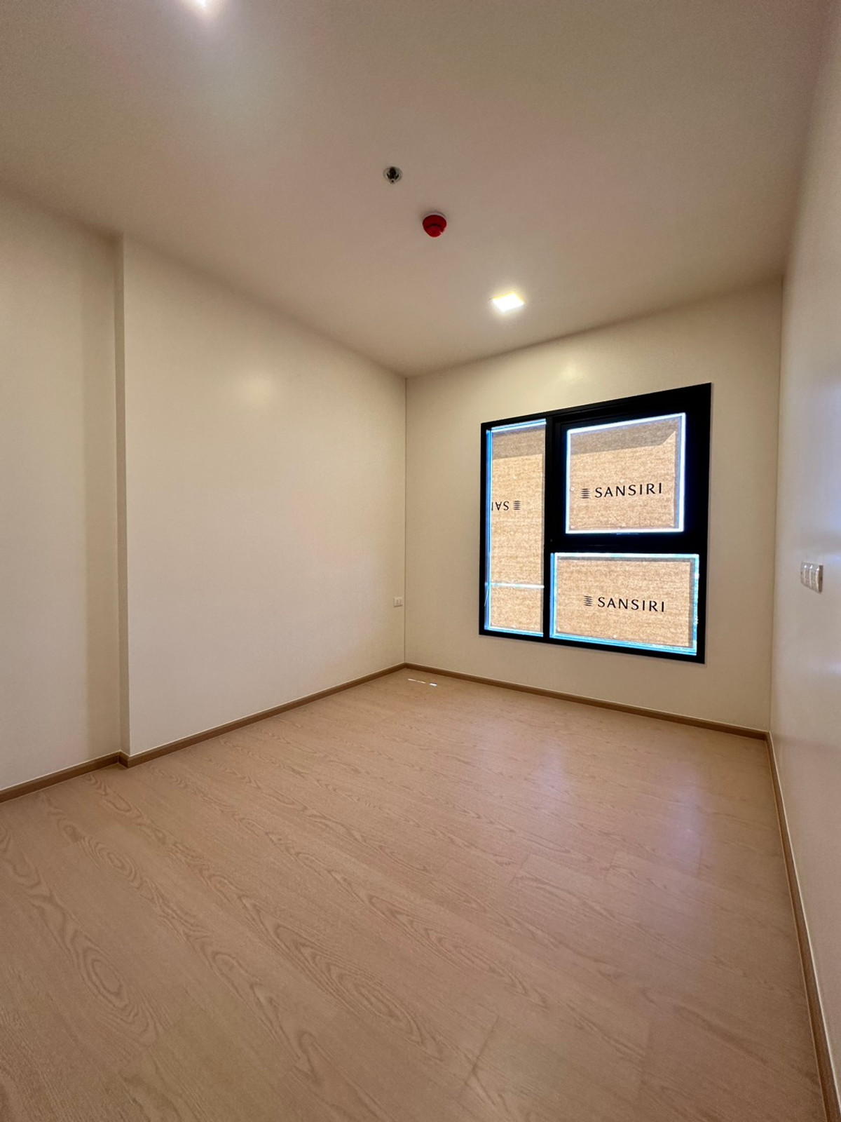 For SaleCondoRama9, Petchburi, RCA : [Condo for sale] The Base Urban Rama 9 - size 46.9 sq m. | 2 bedrooms, 1 bathroom | Good floor | New room, new building | 082-4499822