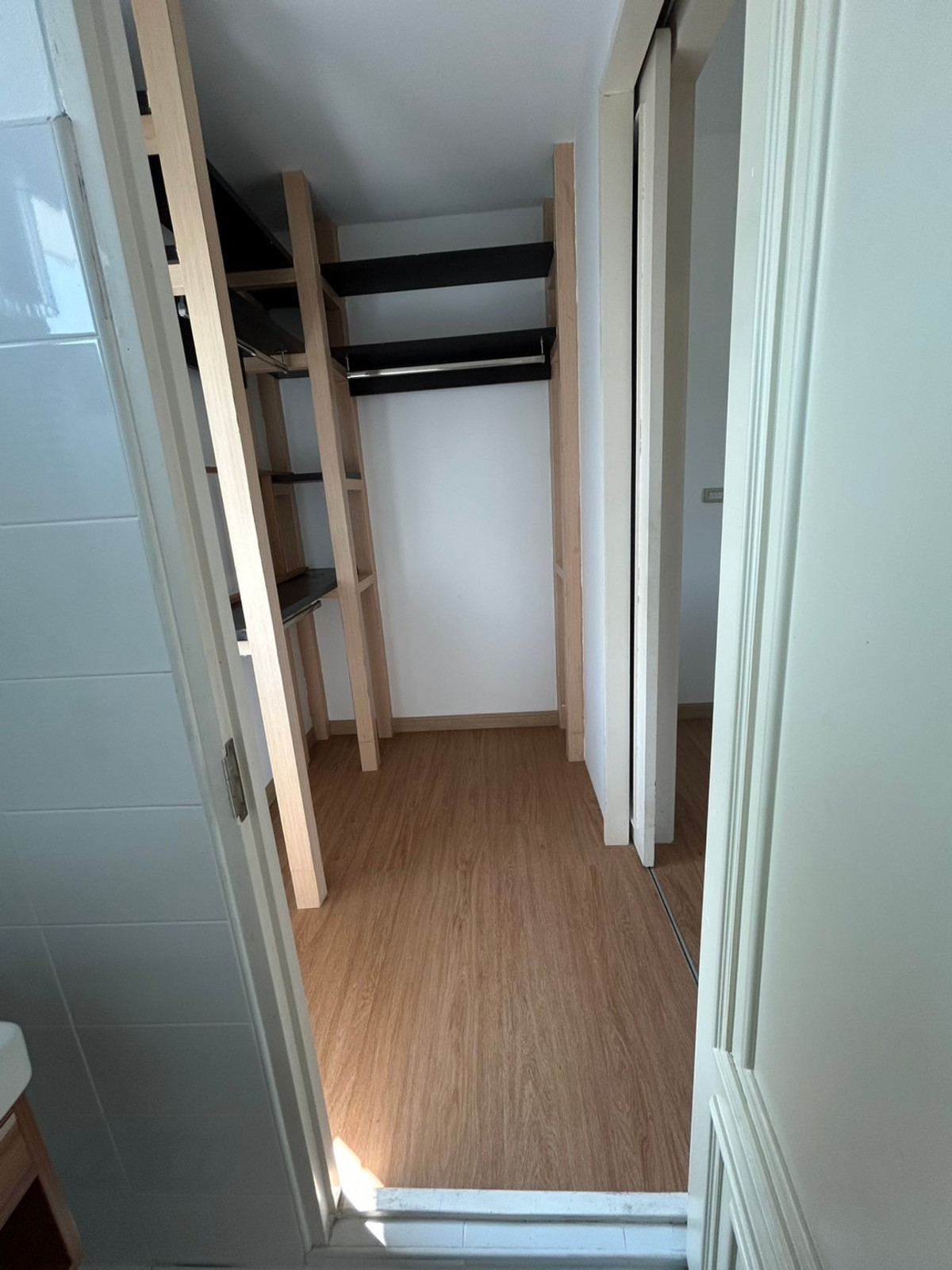 For SaleTownhomePattanakan, Srinakarin : 3-story townhouse for sale, Baan Mai Village, Rama 9, Krungthep Kreetha (S03-1977S)