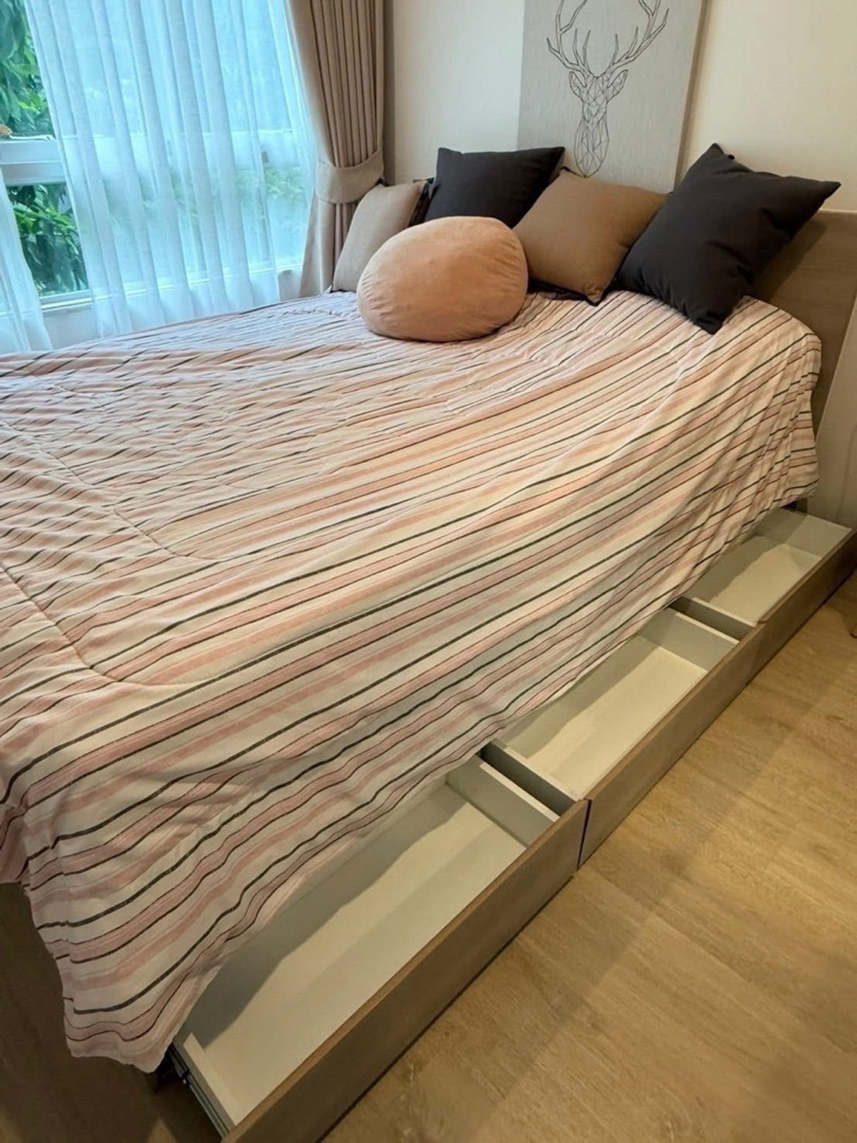 For RentCondoKasetsart, Ratchayothin : For rent, Elio Del Moss, Soi Phahonyothin 34, 1bed plus (2 bedrooms), near food sources, near BTS Senanikom 700 m., there is a shuttle, near Kasetsart University**TEL: 0863649888 / LINE: @751paggb