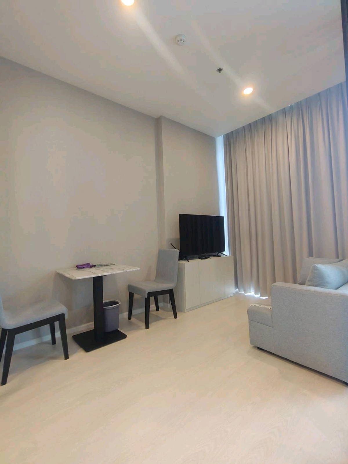 For SaleCondoKasetsart, Ratchayothin : Beautiful room for sale, good price, Mazarine Ratchayothin Condo (empty room) according to the project model.