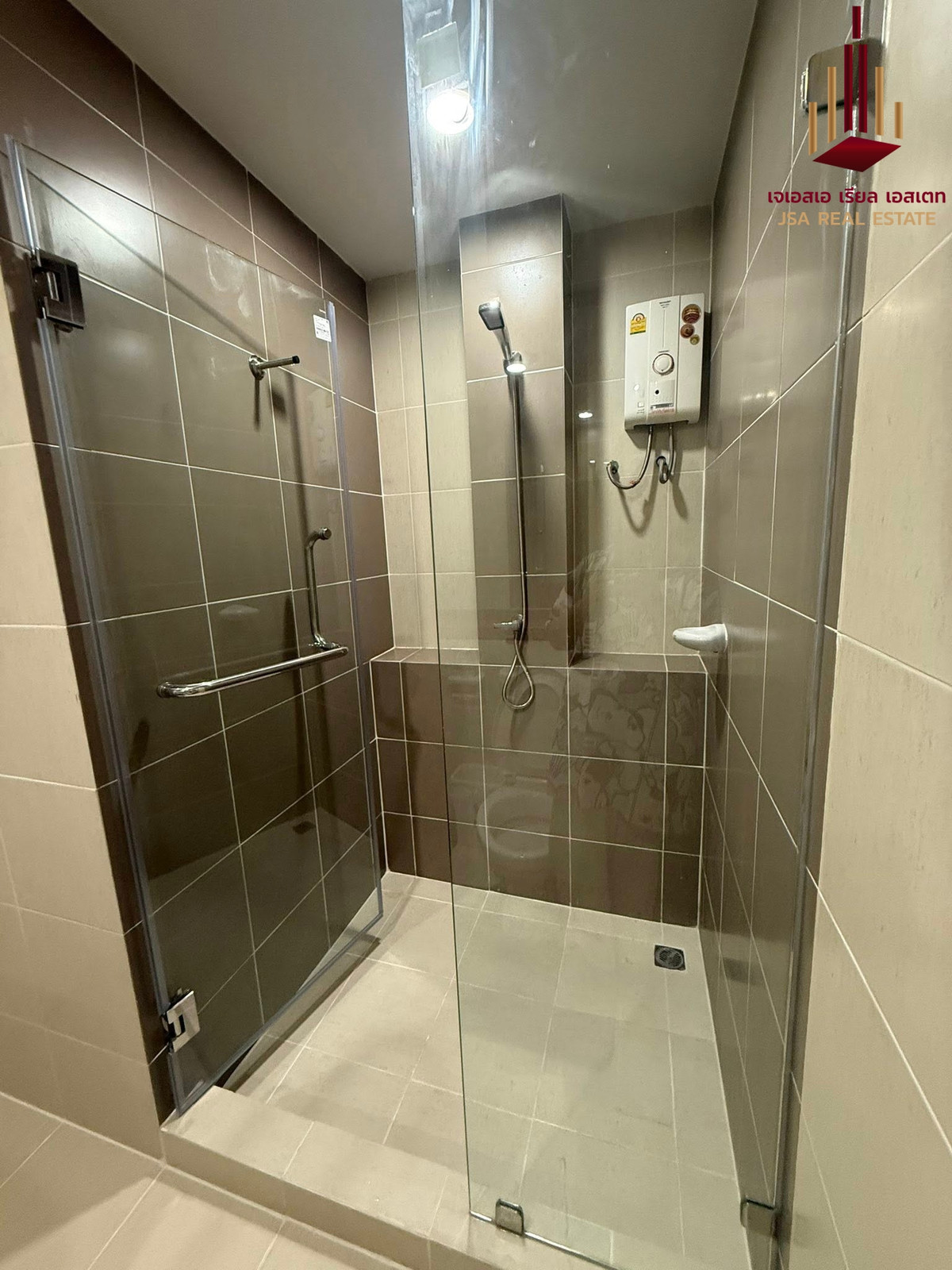 ขายคอนโดพัฒนาการ ศรีนครินทร์ : ✨ For Sale: elements srinakarin Condo ✨ 💰 Only 5,670,000 THB