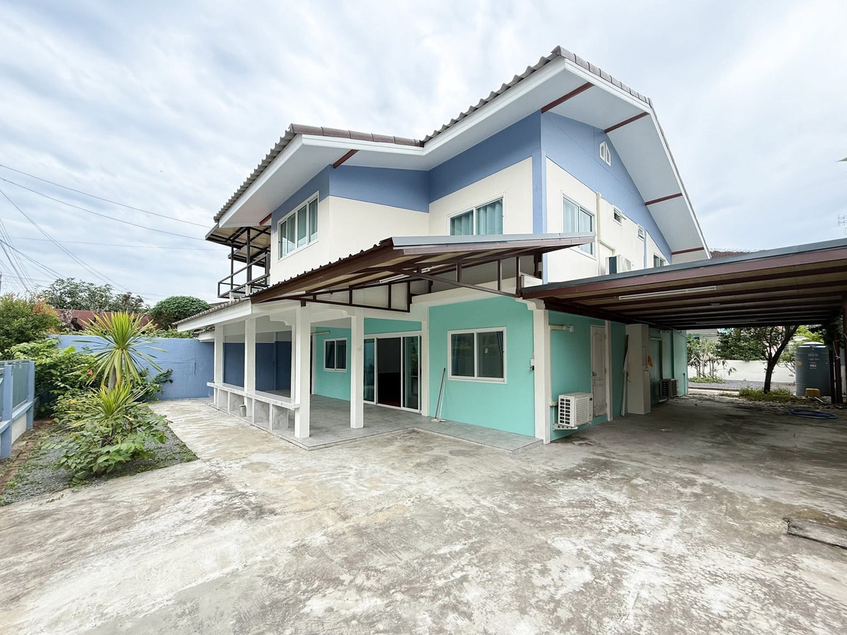 For RentHouseSeri Thai, Ramkhamhaeng Nida : Single house for rent, Sahakorn University, Seri Thai 57, large house.