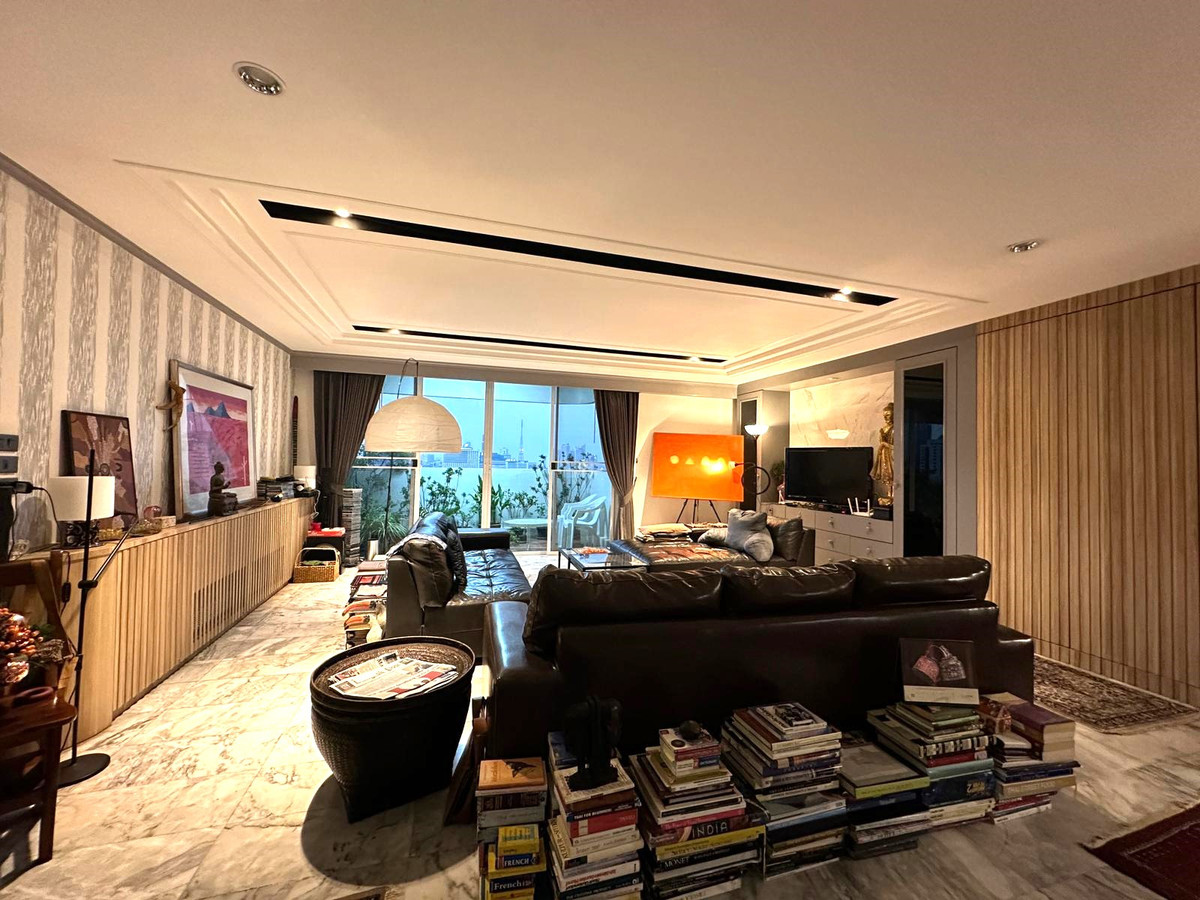 ขายคอนโดสุขุมวิท อโศก ทองหล่อ : Spacious 3-Bedroom Condo for Sale at DS Tower 1, Sukhumvit