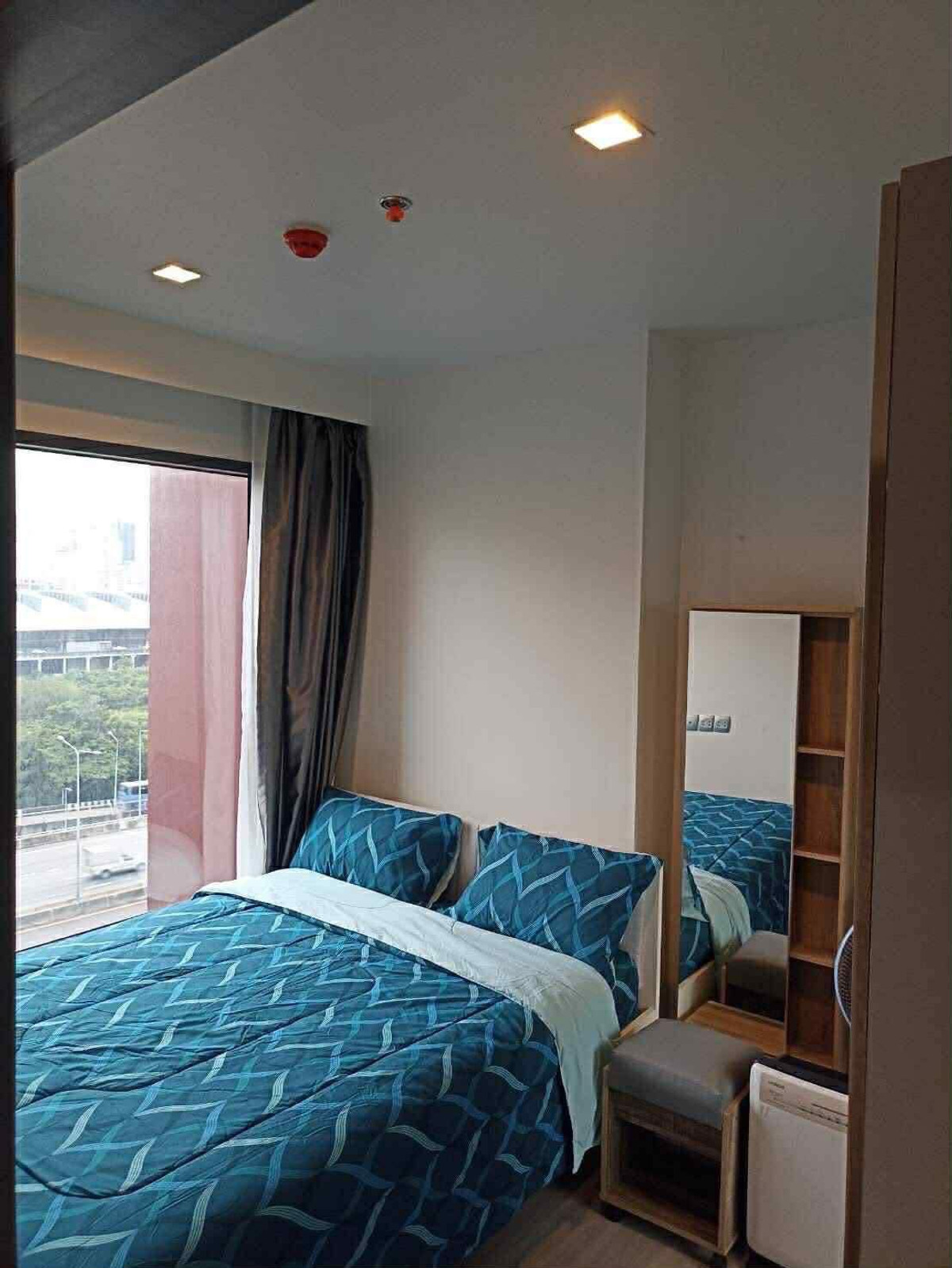 For RentCondoRama9, Petchburi, RCA : ME2500167 Condo for rent, beautiful room, good price, Life Asoke Hype, near MRT Rama 9.