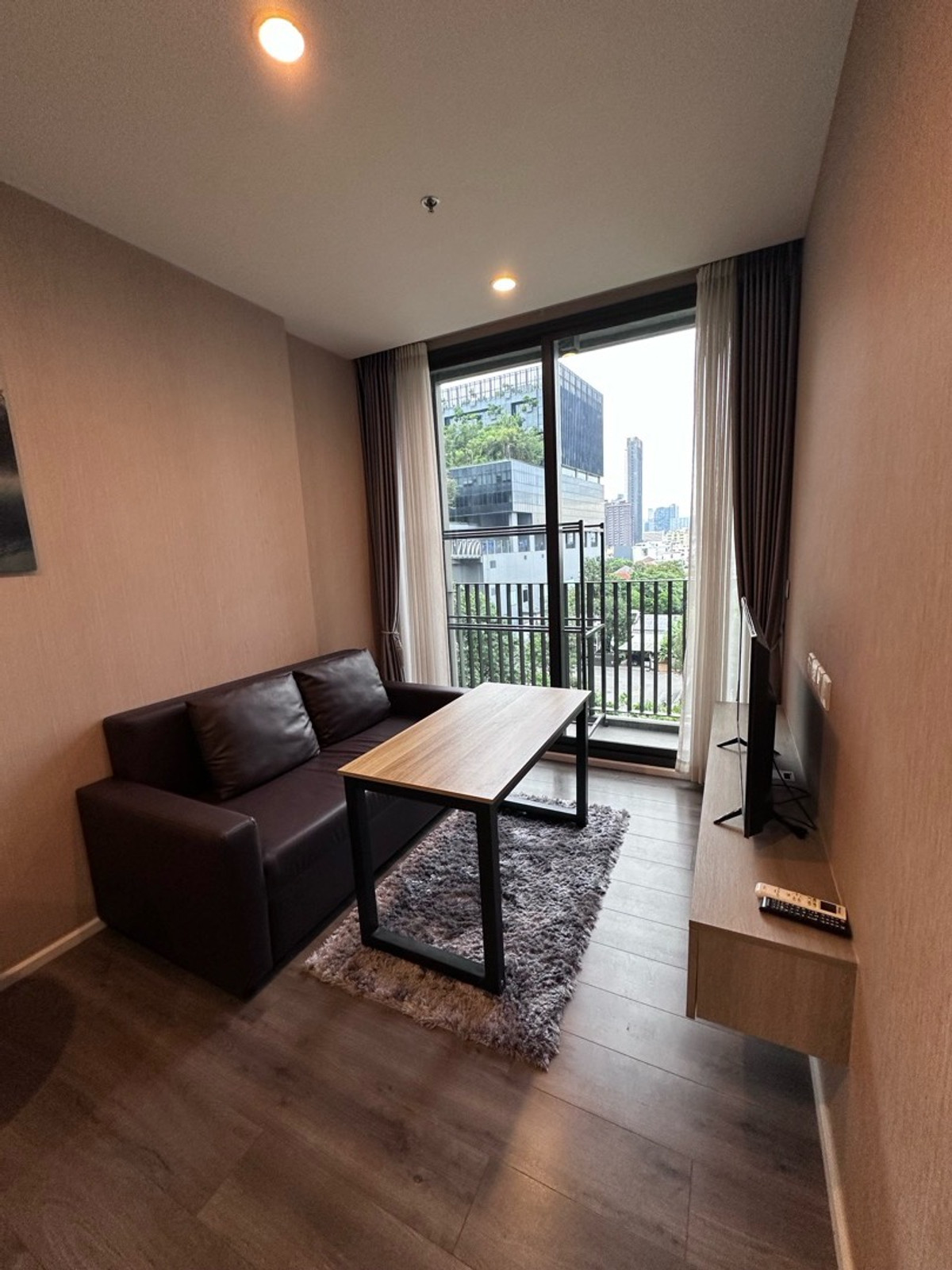 ให้เช่าคอนโดอ่อนนุช อุดมสุข : For Rent Whizdom essence 101