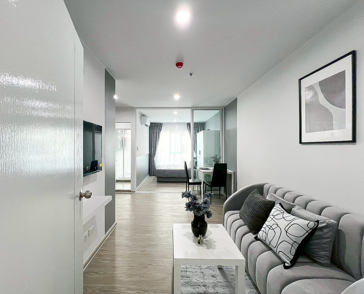 For RentCondoBangna, Bearing, Lasalle : Regent Home Bangna (Regent Home Bangna) 1 bedroom, 1 bathroom, size 28 sq m, 25th floor, Building B, rental price 11000 baht per month.