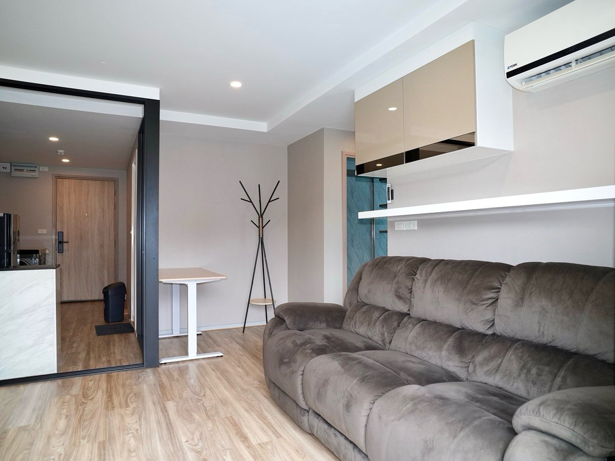 ขายคอนโดสาทร นราธิวาส : ขายคอนโด Blossom Condo@Sathorn-Charoenrat ห้องสภาพดีมาก! 