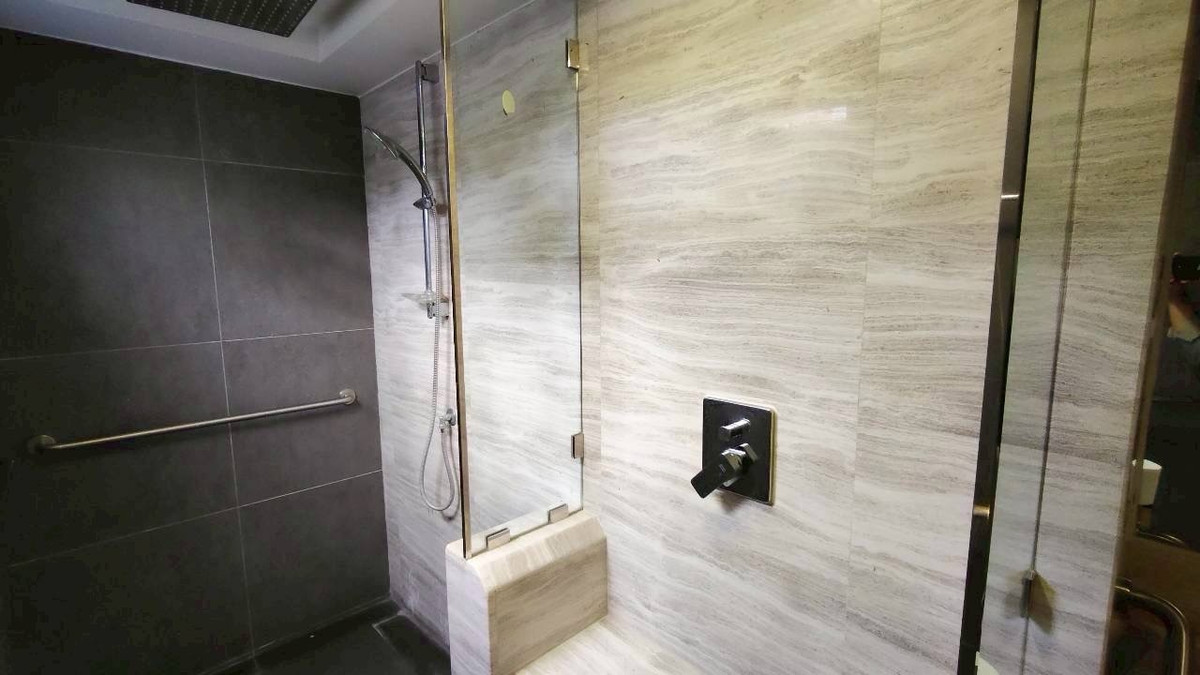 ให้เช่าบ้านพัฒนาการ ศรีนครินทร์ : 🏡 ให้เช่าบ้านเดี่ยวหลังใหญ่ – ซอยกรุงเทพกรีฑา 8เหมาะสำหรับพักอาศัยหรือทำ โฮมออฟฟิศบนพื้นที่ใหญ่ถึง 1 ไร่ พื้นที่ใช้สอยกว้างขวาง