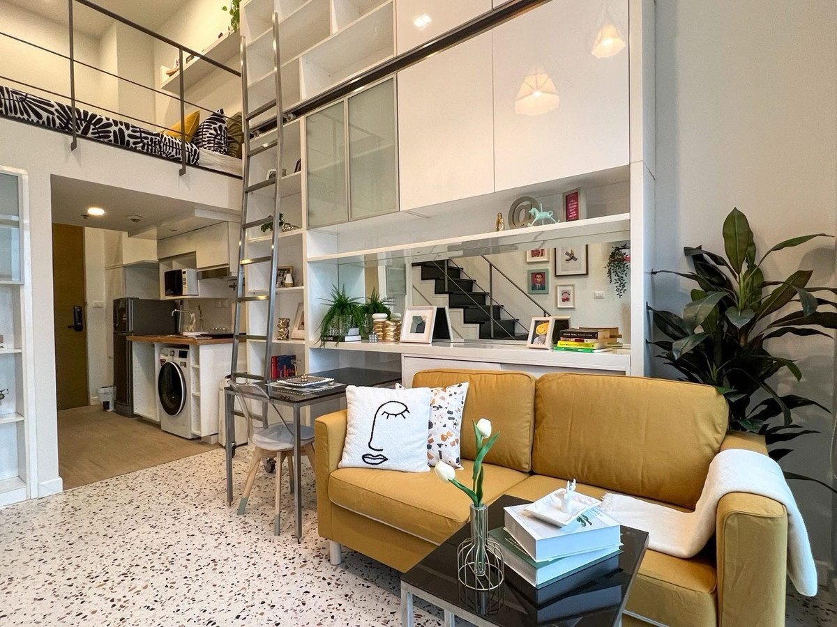 For RentCondoSukhumvit, Asoke, Thonglor : Condo for rent Ideo Morph 38 (Sukhumvit 38) – Duplex 
 
 Pet Friendly - Pets allowed 🐶🐱 
 
 6th floor / 34 sq m / 1 Bed Duplex / 1 Bath / Fully furnished