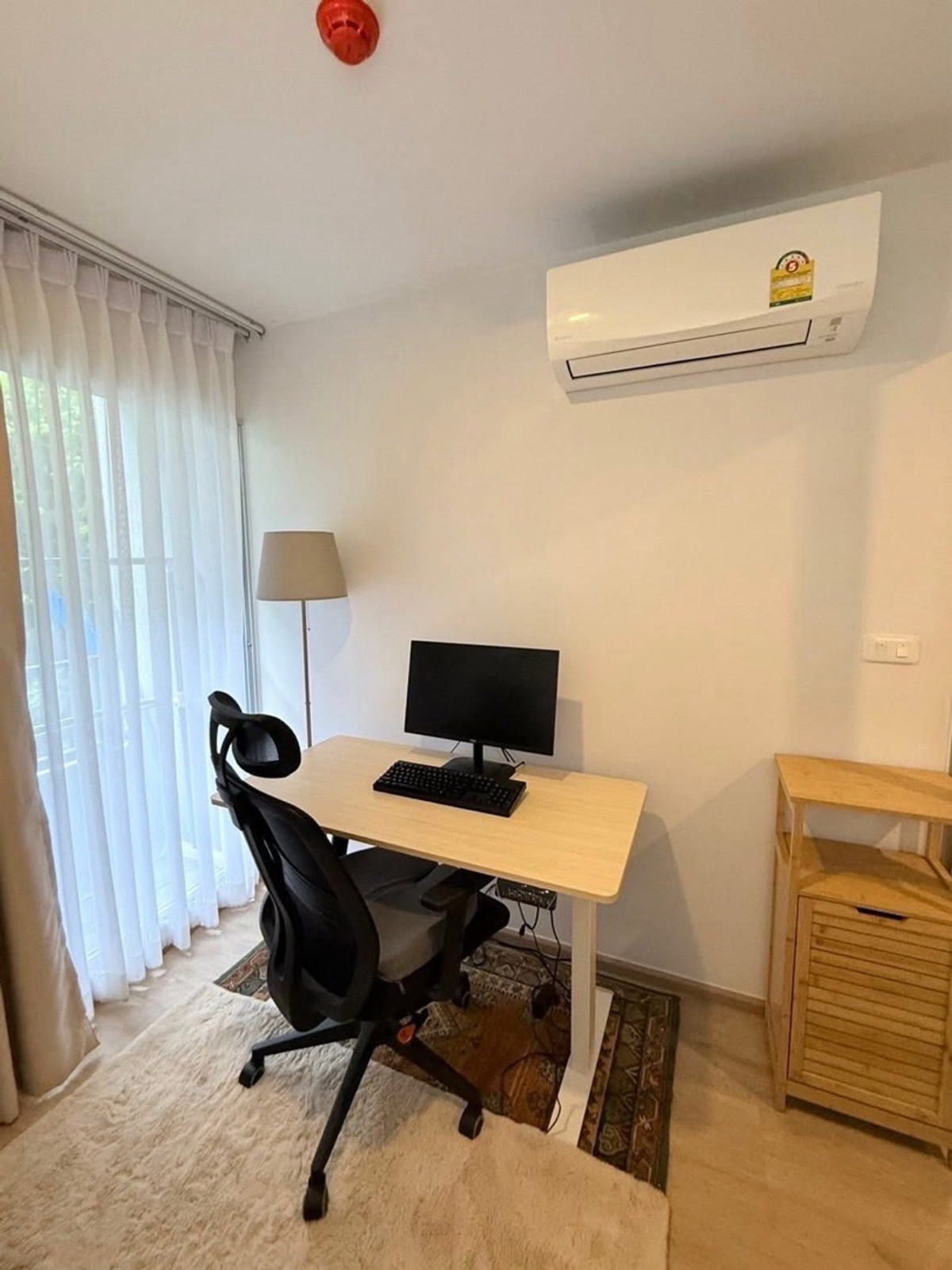 For RentCondoKasetsart, Ratchayothin : For rent, Elio Del Moss, Soi Phahonyothin 34, 1bed plus (2 bedrooms), near food sources, near BTS Senanikom 700 m., there is a shuttle, near Kasetsart University**TEL: 0863649888 / LINE: @751paggb
