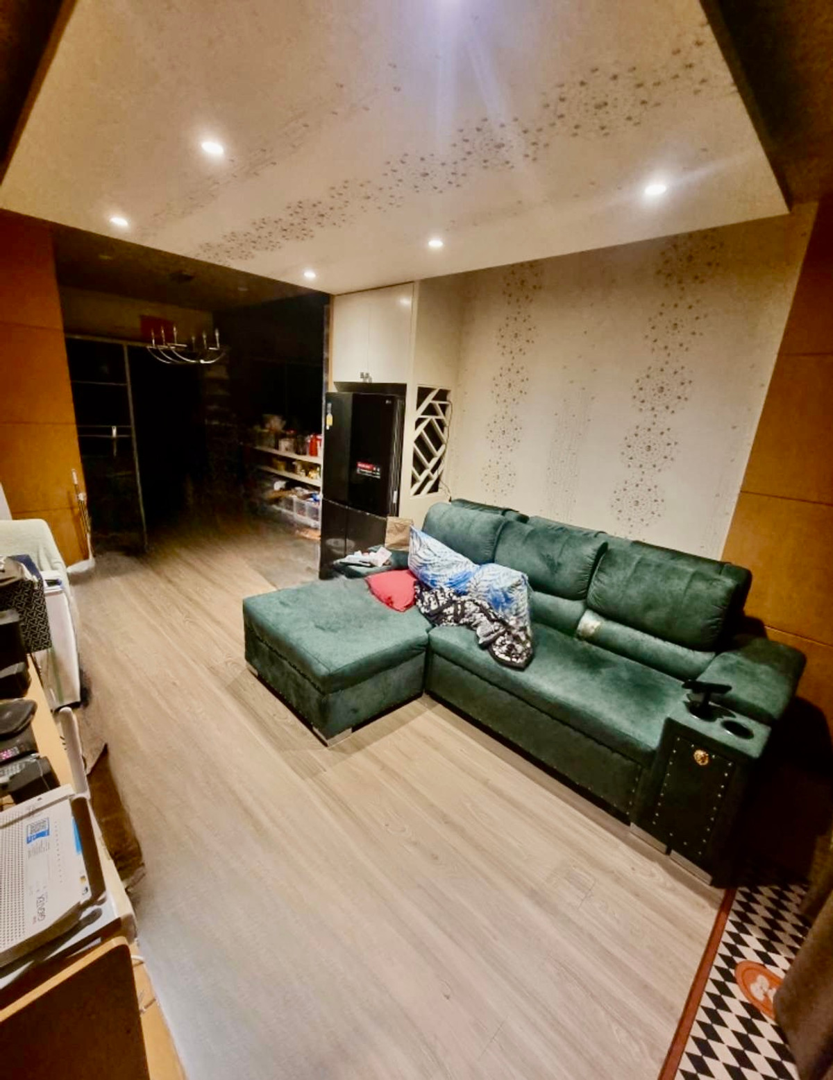 ขายทาวน์โฮมลาดพร้าว101 แฮปปี้แลนด์ : ขายด่วน ทาวน์โฮม 3 ชั้น หลังมุม Baan Klang Muang ลาดพร้าว 101 | ต่อเติมเต็มหลัง พร้อมอยู่ | ทำเลทองเชื่อมหลายเส้นทาง