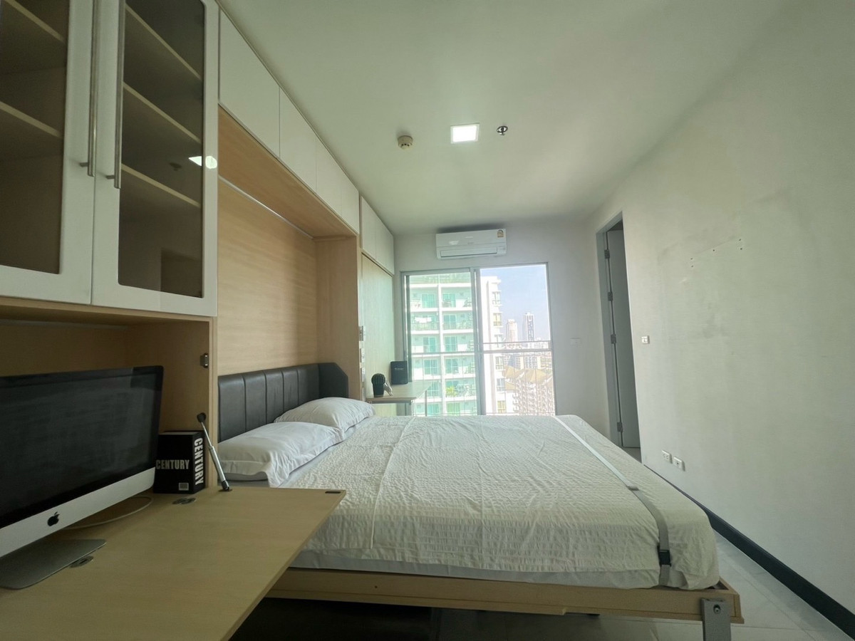 For RentCondoPattanakan, Srinakarin : 🌱 For rent The Parkland Srinakarin (The Parkland Srinakarin)  🛏️ 2 bedrooms 🛁 2 bathrooms 🛋️ 1 living room, size 66 sq m., 14th floor, Building A ⛲️ Pool view ✨ Price 18,000 baht ✨