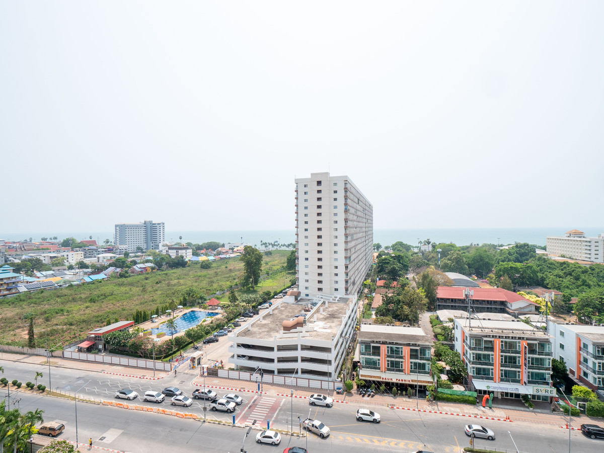 For SaleCondoPattaya, Bangsaen, Chonburi : Condo for sale along Jomtien Beach Condominium SALE Rimhad Jomtien Condominium