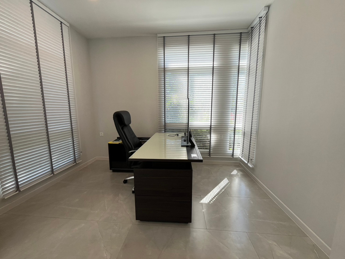 ขายบ้านลาดกระบัง สุวรรณภูมิ : SPECIAL DEAL 🏡 บ้านเดี่ยว Mantana 2 Motorway – New Krungthepkreetha 💰 ราคา 17,500,000 บาท – ราคาดีที่สุดในโครงการ 🏷 บ้านมือ 2 สภาพมือ 1 📐 ขนาดที่ดิน 111.8 ตร.ว. | พื้นที่ใช้สอย 286 ตร.ม. | แบบบ้าน Expandio ขนาดใหญ่ที่สุด