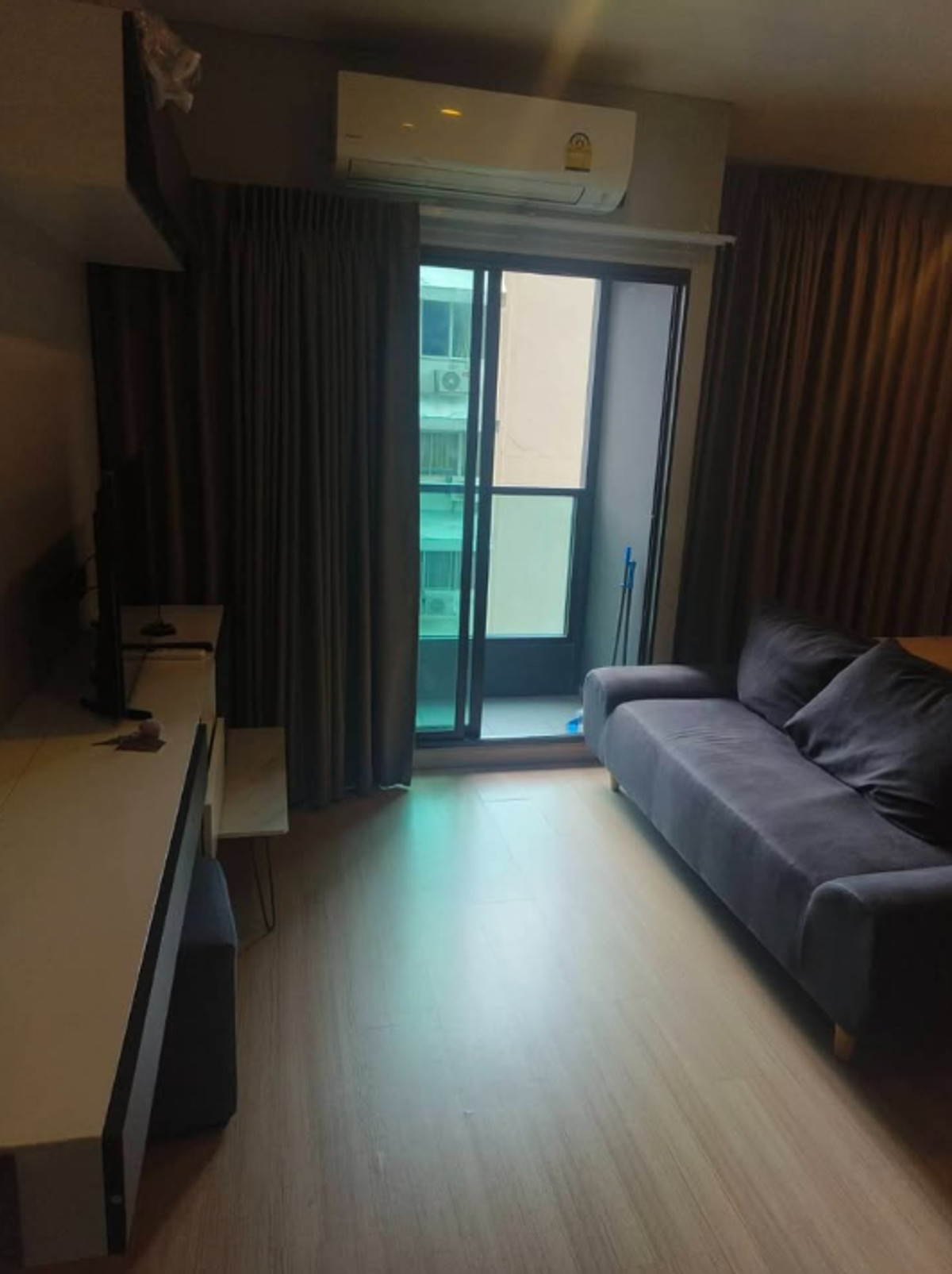 ขายคอนโดราชเทวี พญาไท : LPN Suite Dindaeng 24 sq.m. Please add LINE ID @806qphgn o8415o5483