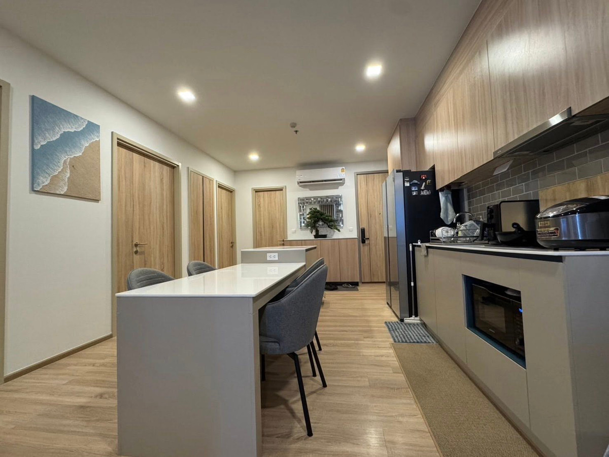 ขายคอนโดราชเทวี พญาไท : เจ้าของอยากขาย! อยู่เองไม่เคยปล่อยเช่าเลยค่ะ ห้องสภาพดีมาก ๆ พร้อมอยู่ ใหม่เอี่ยมมม เป็น 2 นอน 2 น้ำ และมี 1 ห้องเอนกประสงค์ ตึกมีที่ชาร์จ EV และส่วนกลางครบครัน ต้องห้ามพลาดเลยนะคะ สนใจติดต่อนางได้เลย 0876358339 