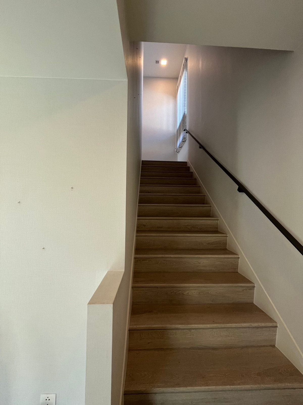 ขายบ้านลาดกระบัง สุวรรณภูมิ : SPECIAL DEAL 🏡 บ้านเดี่ยว Mantana 2 Motorway – New Krungthepkreetha 💰 ราคา 17,500,000 บาท – ราคาดีที่สุดในโครงการ 🏷 บ้านมือ 2 สภาพมือ 1 📐 ขนาดที่ดิน 111.8 ตร.ว. | พื้นที่ใช้สอย 286 ตร.ม. | แบบบ้าน Expandio ขนาดใหญ่ที่สุด