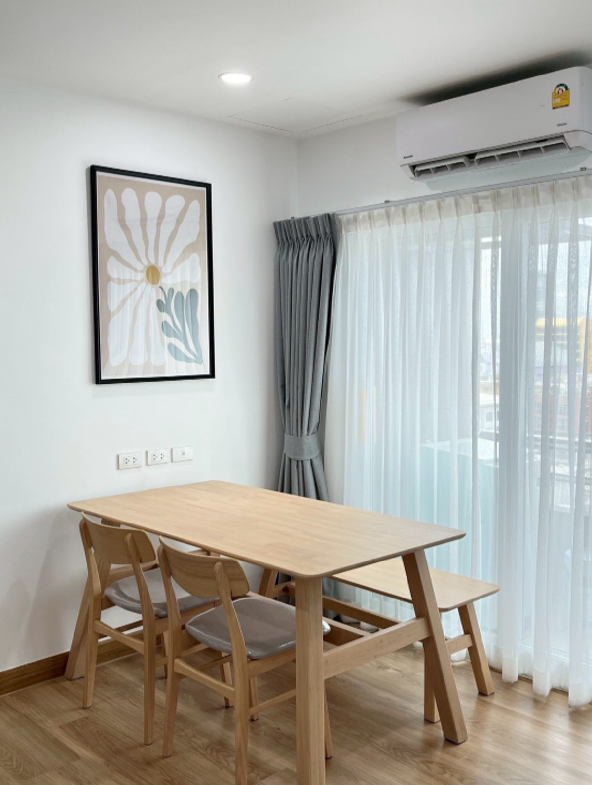 ให้เช่าคอนโดสยาม จุฬา สามย่าน : Baan Kasemsan 45 sqm. m. Please add LINE ID @806qphgn o8415o5483