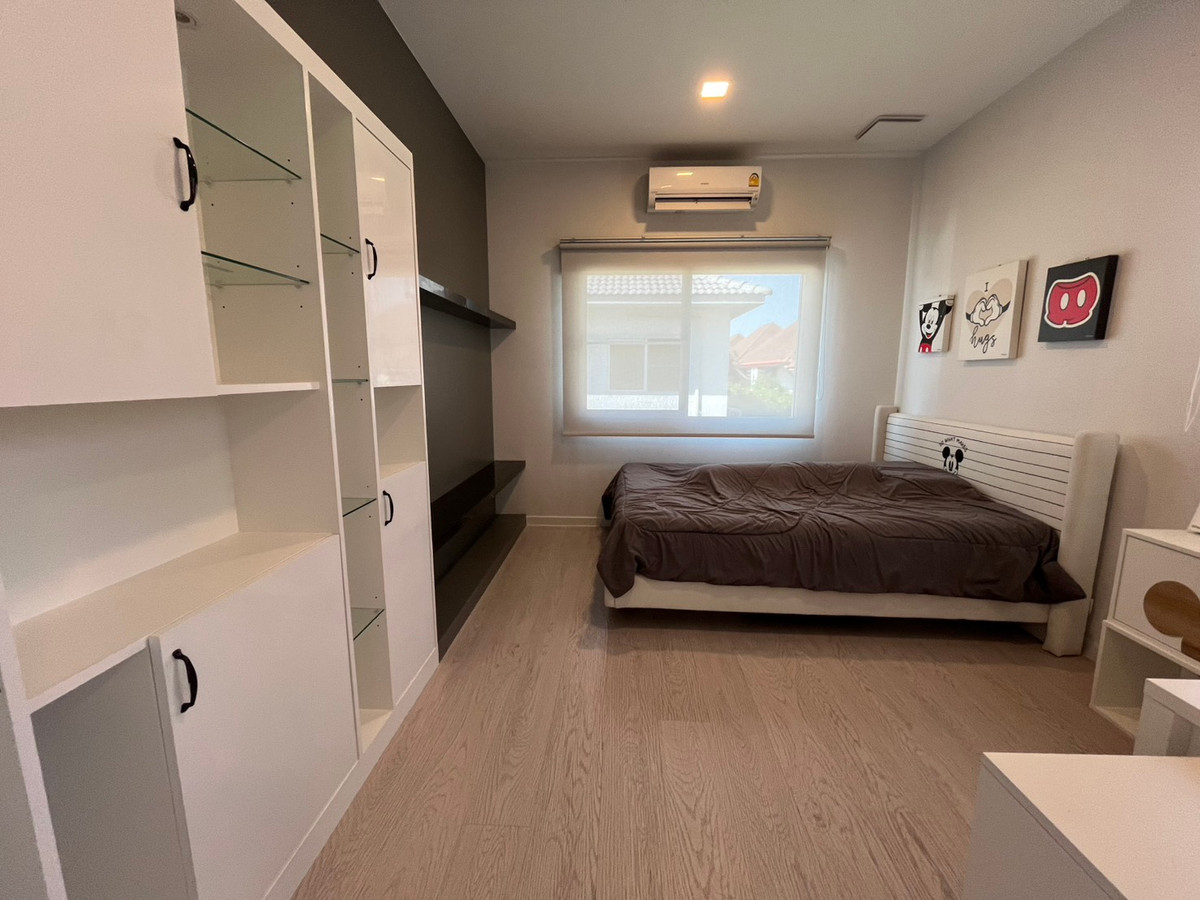 ขายบ้านลาดกระบัง สุวรรณภูมิ : SPECIAL DEAL 🏡 บ้านเดี่ยว Mantana 2 Motorway – New Krungthepkreetha 💰 ราคา 17,500,000 บาท – ราคาดีที่สุดในโครงการ 🏷 บ้านมือ 2 สภาพมือ 1 📐 ขนาดที่ดิน 111.8 ตร.ว. | พื้นที่ใช้สอย 286 ตร.ม. | แบบบ้าน Expandio ขนาดใหญ่ที่สุด