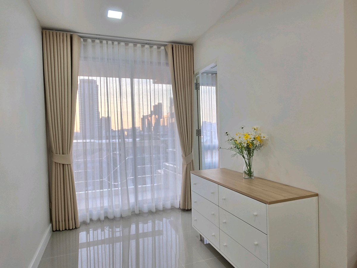 For SaleCondoLadprao, Central Ladprao : Urgent sale! Condo Baan Viphawee 56 sq m. near MRT Ratchadaphisek.