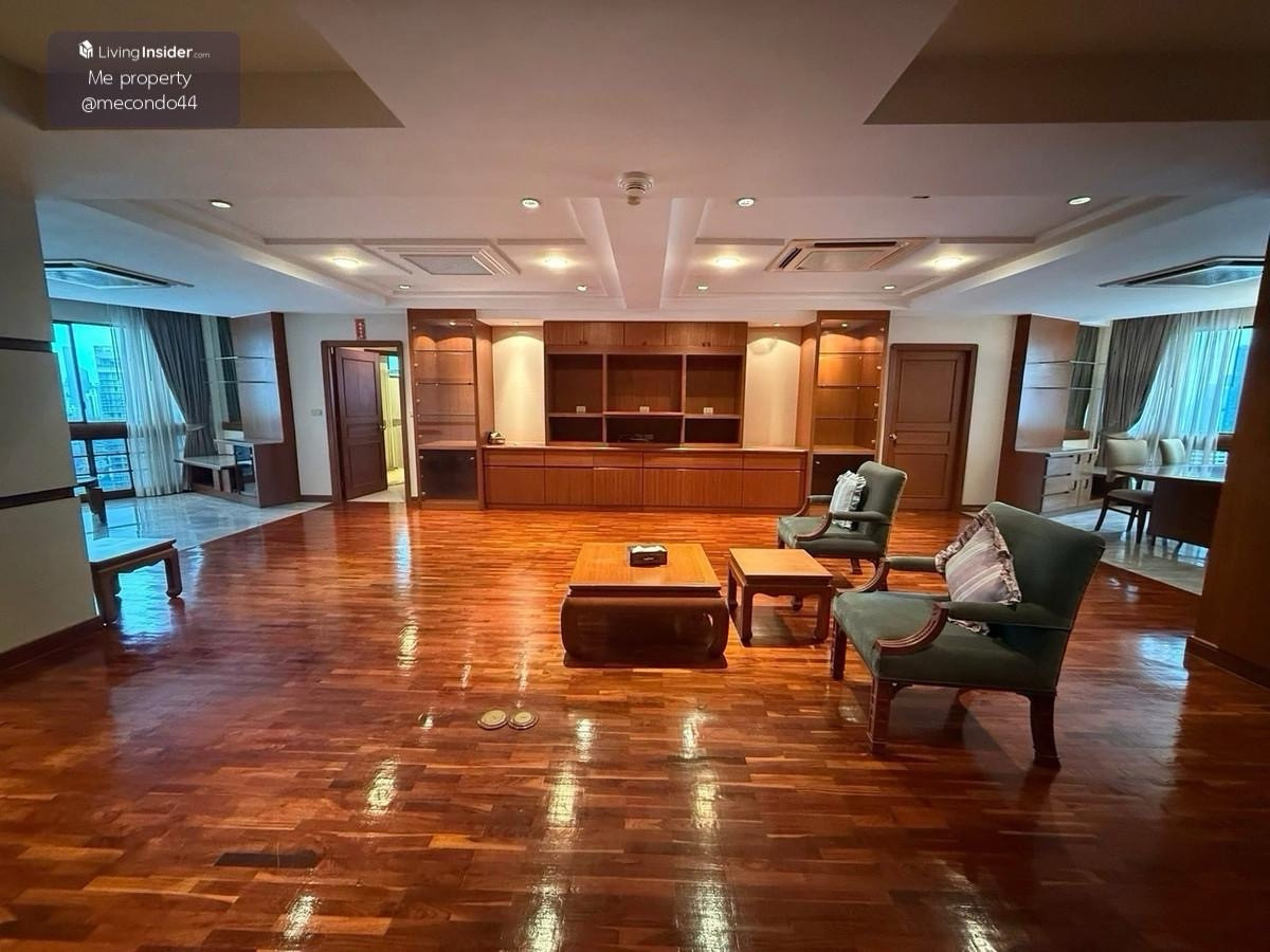 CondoRama9, Petchburi, RCA : SU1064 Bell grand Rama9